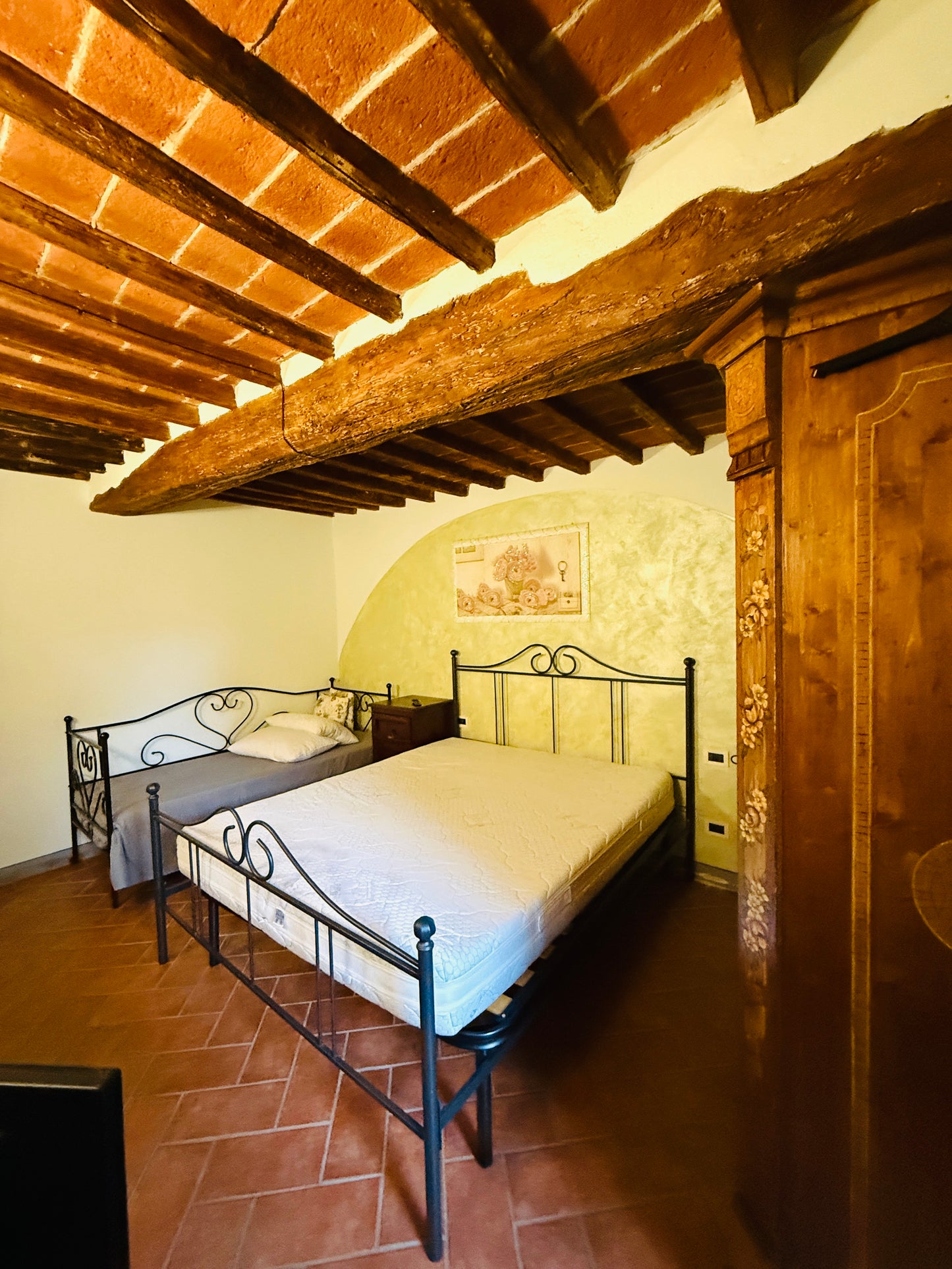 Small apartment for long rent NOT AVAILABLE