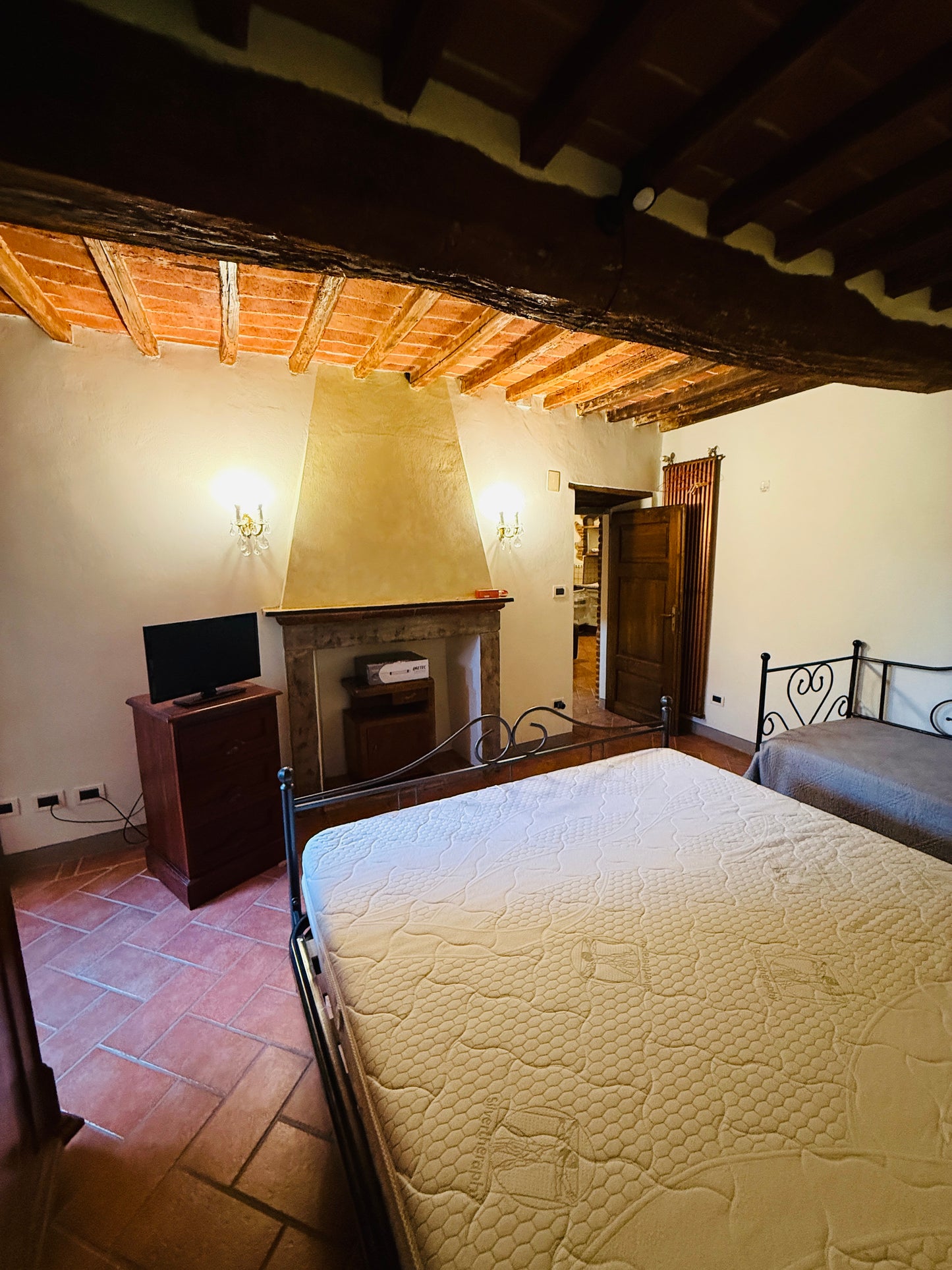 Small apartment for long rent NOT AVAILABLE