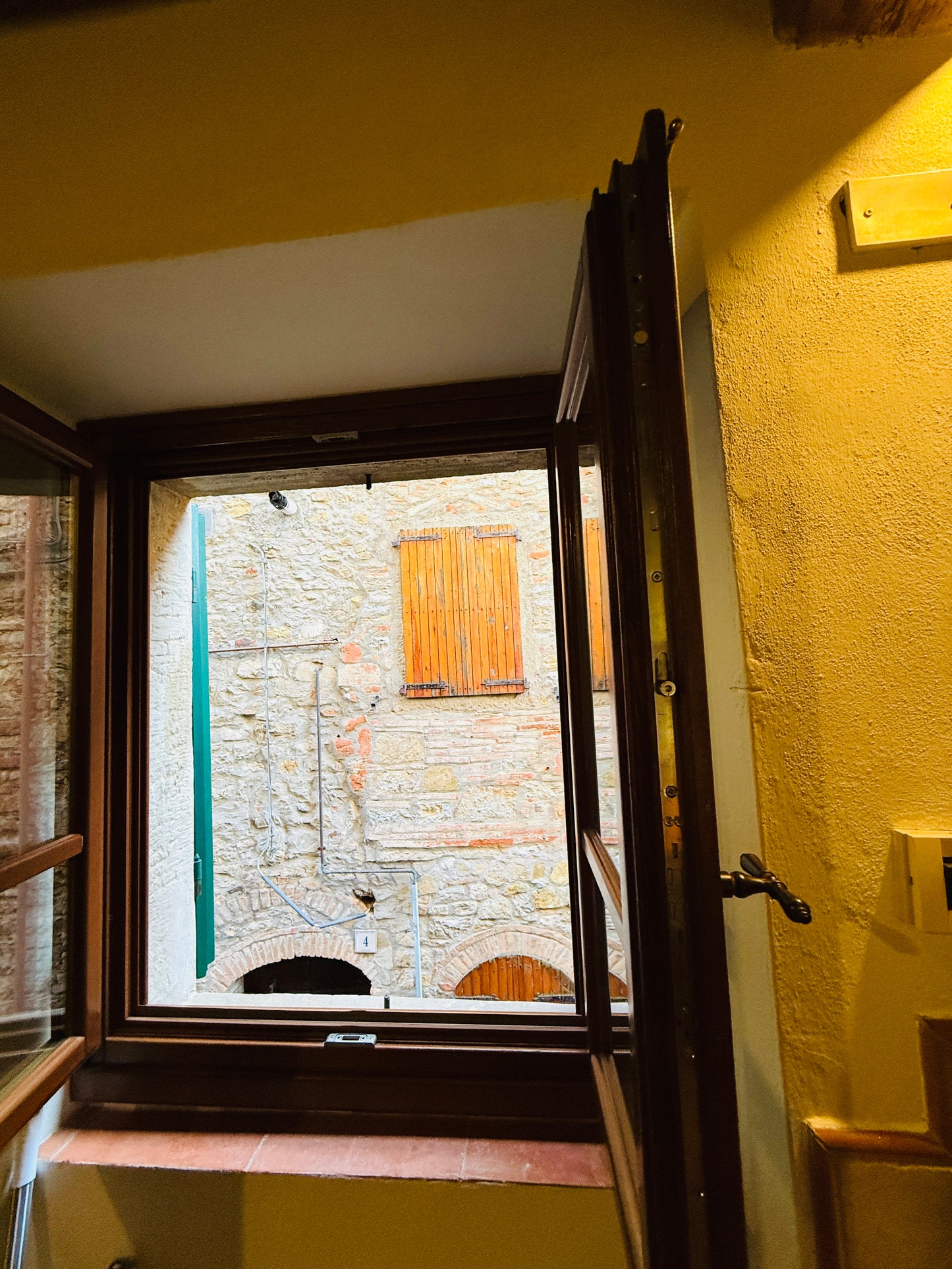 Small apartment for long rent NOT AVAILABLE