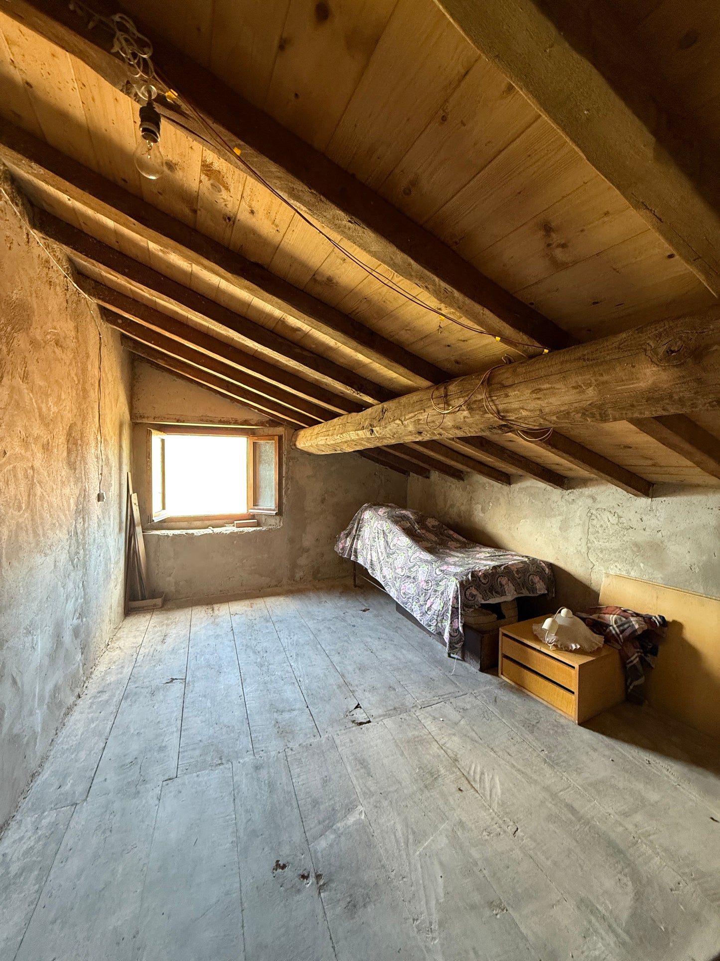 Stone cabin in the heart of nature - mountain village