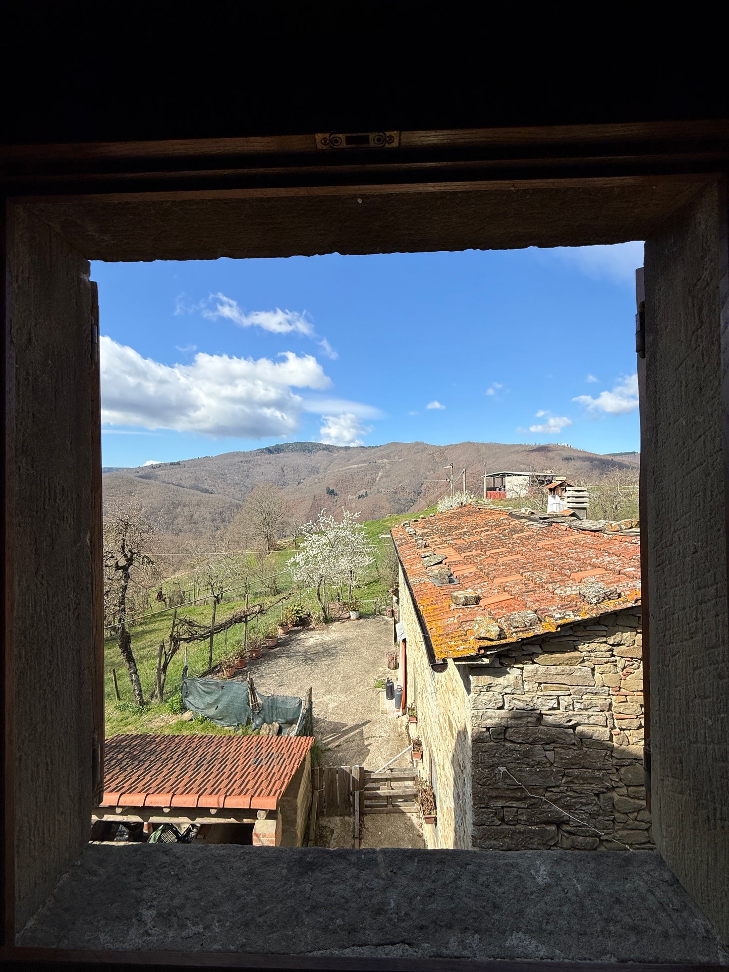 Stone cabin in the heart of nature - mountain village