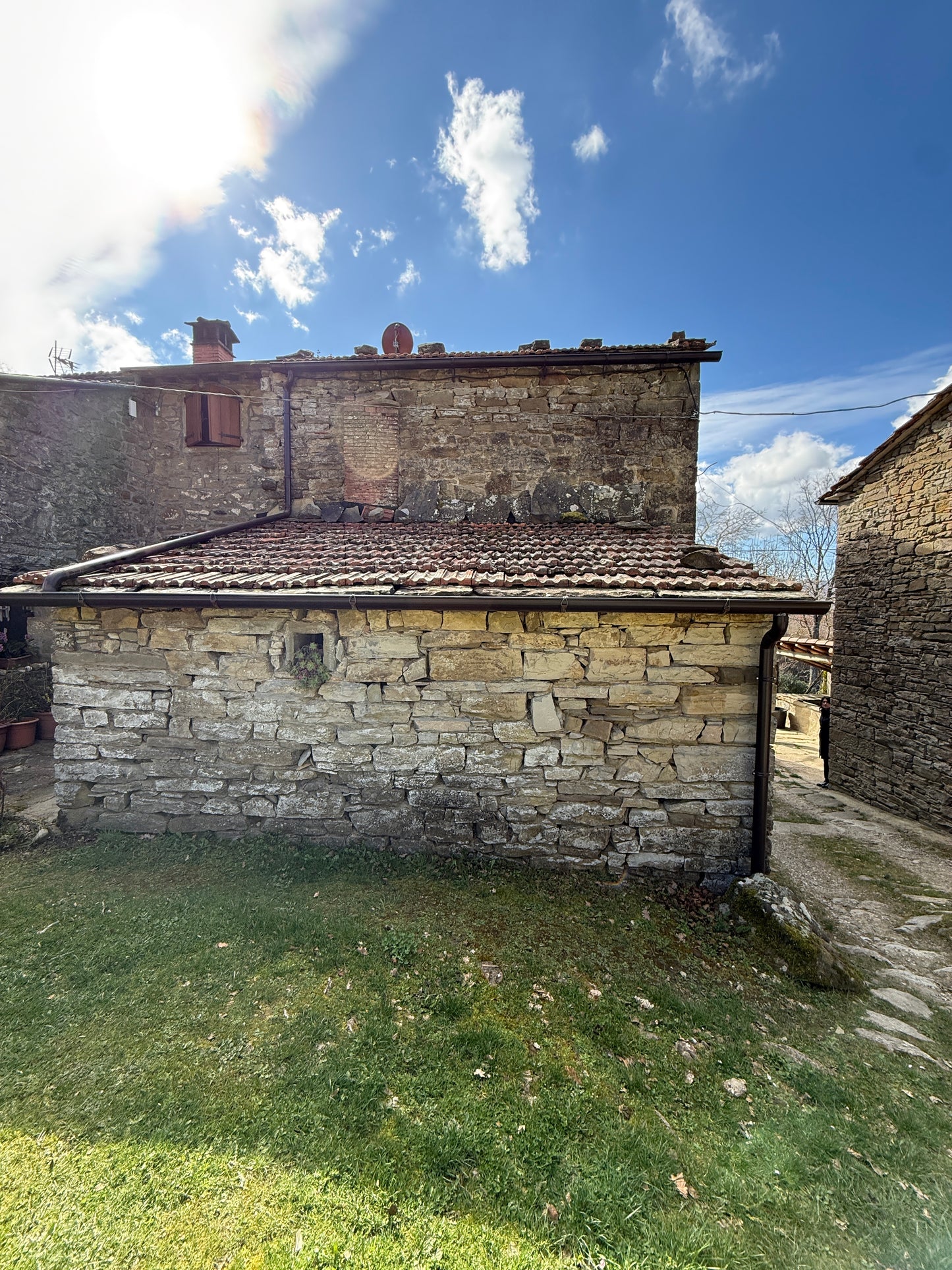 Stone cabin in the heart of nature - mountain village