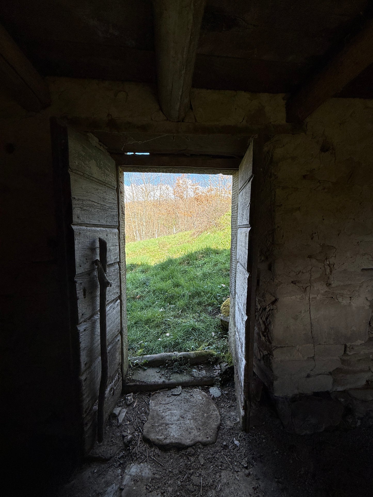Stone cabin in the heart of nature - mountain village