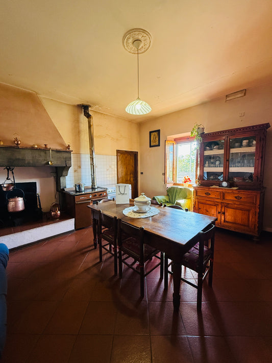 Detached house with garage, warehouse and outdoor space