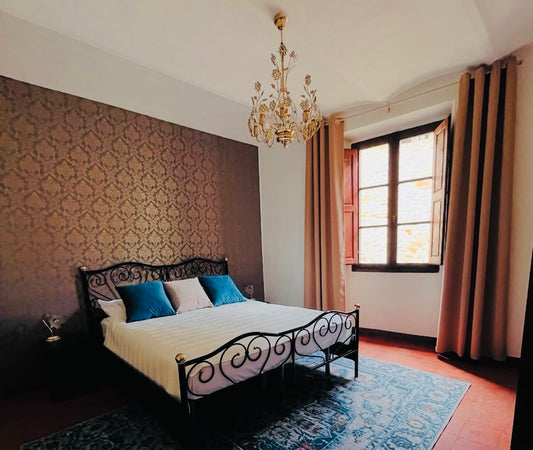 3 bedrooms and pool
