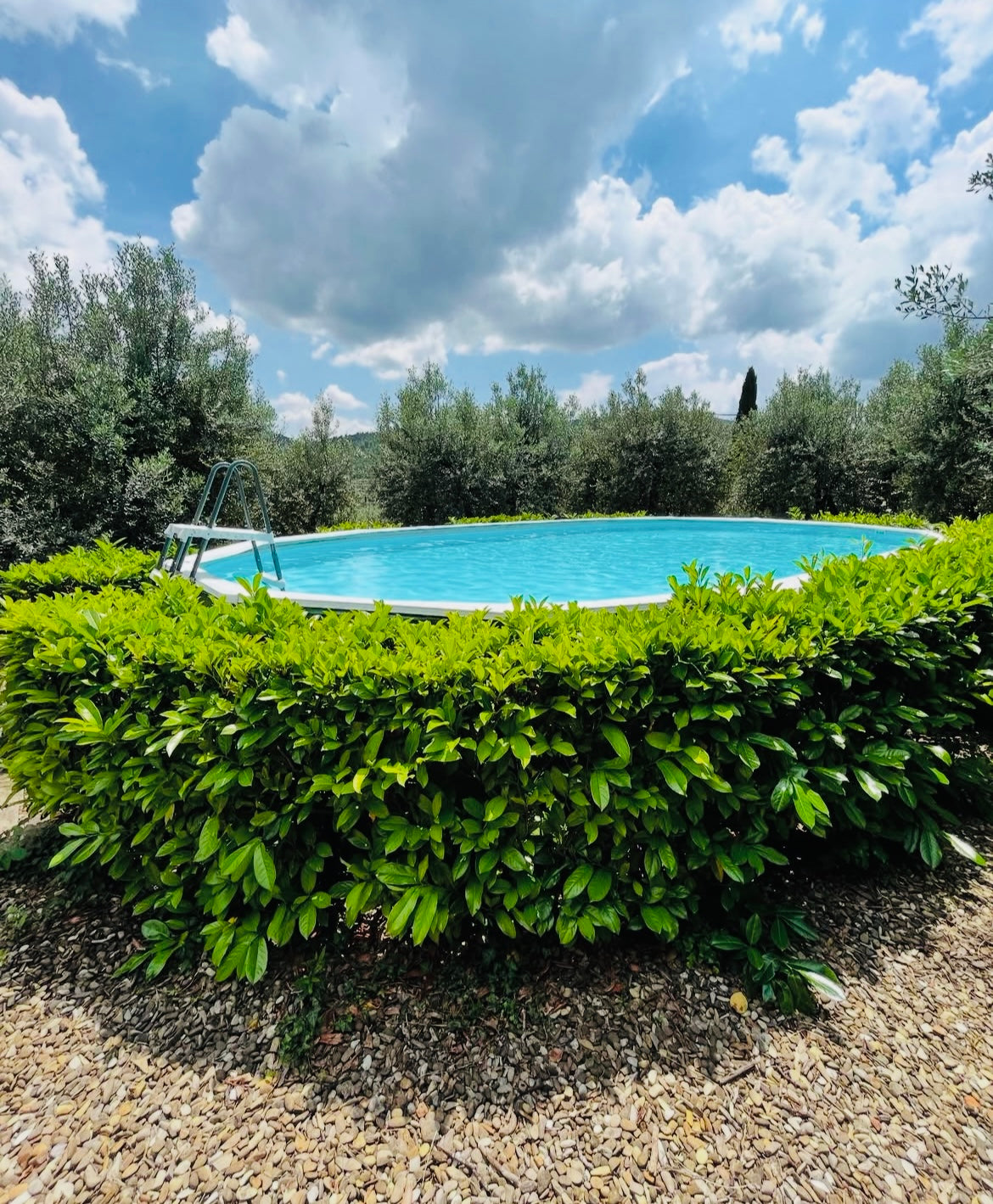 3 bedrooms and pool