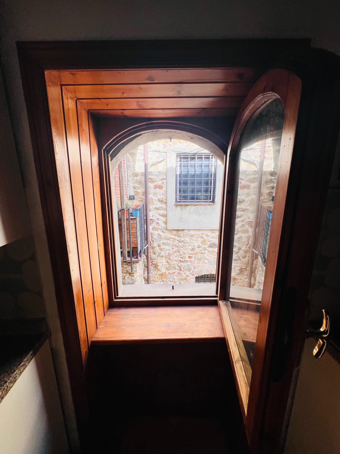 Stone house 4 bedrooms