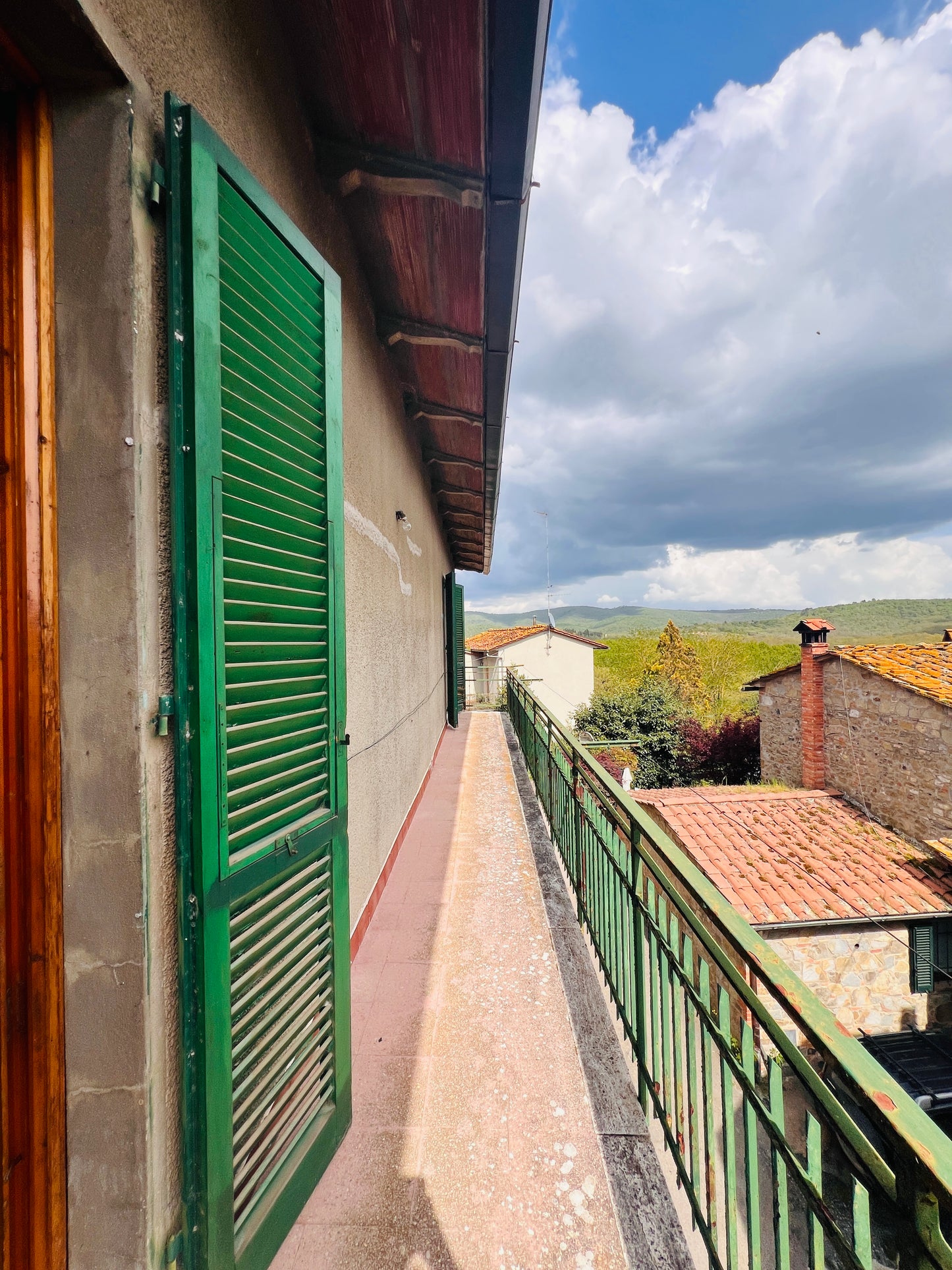 House with view and big garage