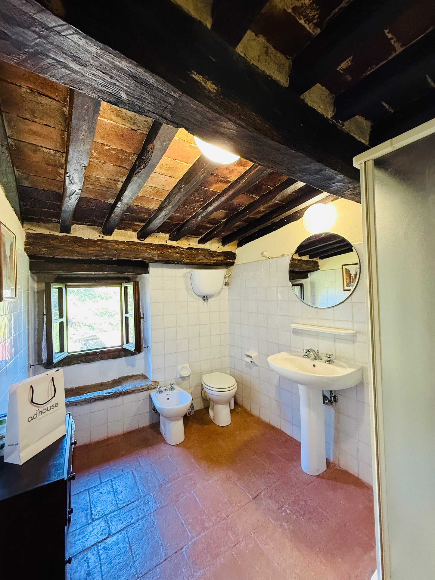 Portion of a castle ready to move into, 3 km from the centre of Anghiari