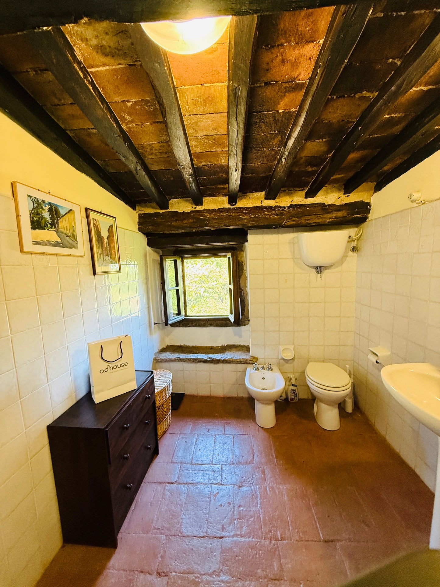 Portion of a castle ready to move into, 3 km from the centre of Anghiari