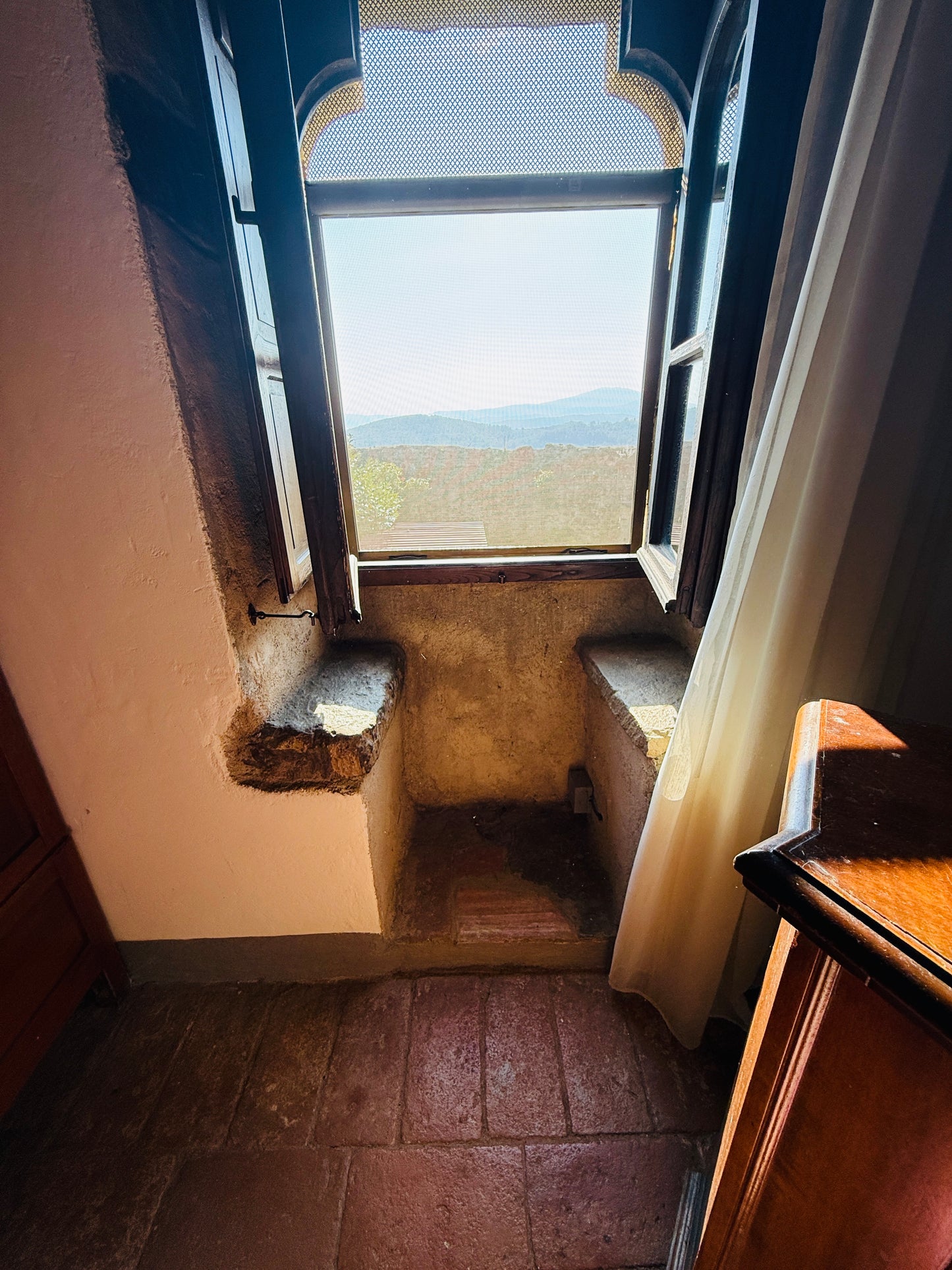 Portion of a castle ready to move into, 3 km from the centre of Anghiari