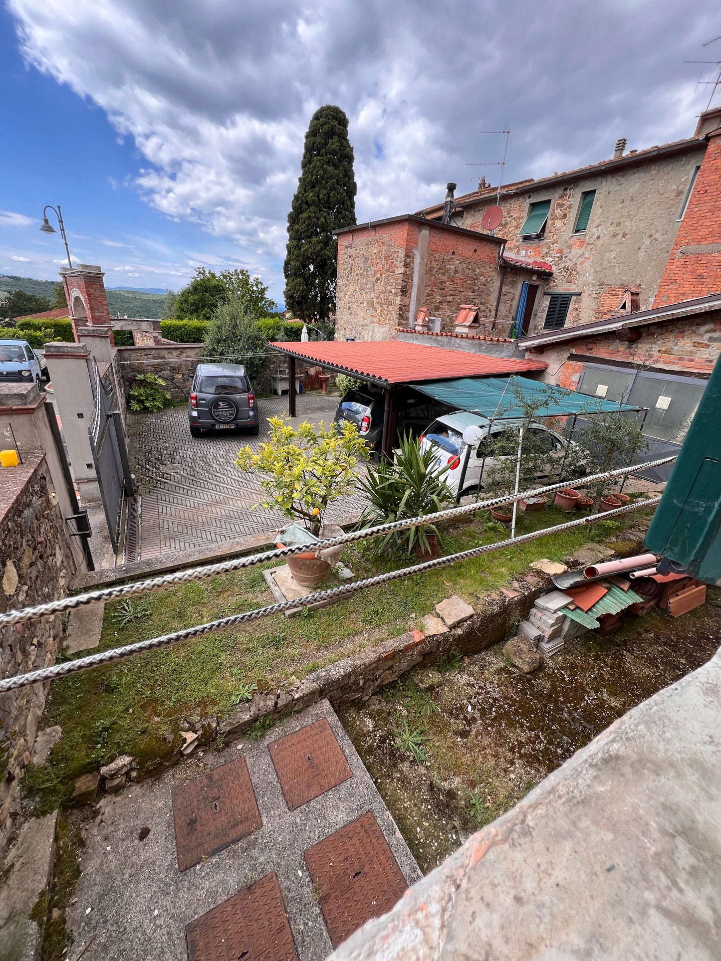 Two bedrooms, garden, balcony, big cellar and storage