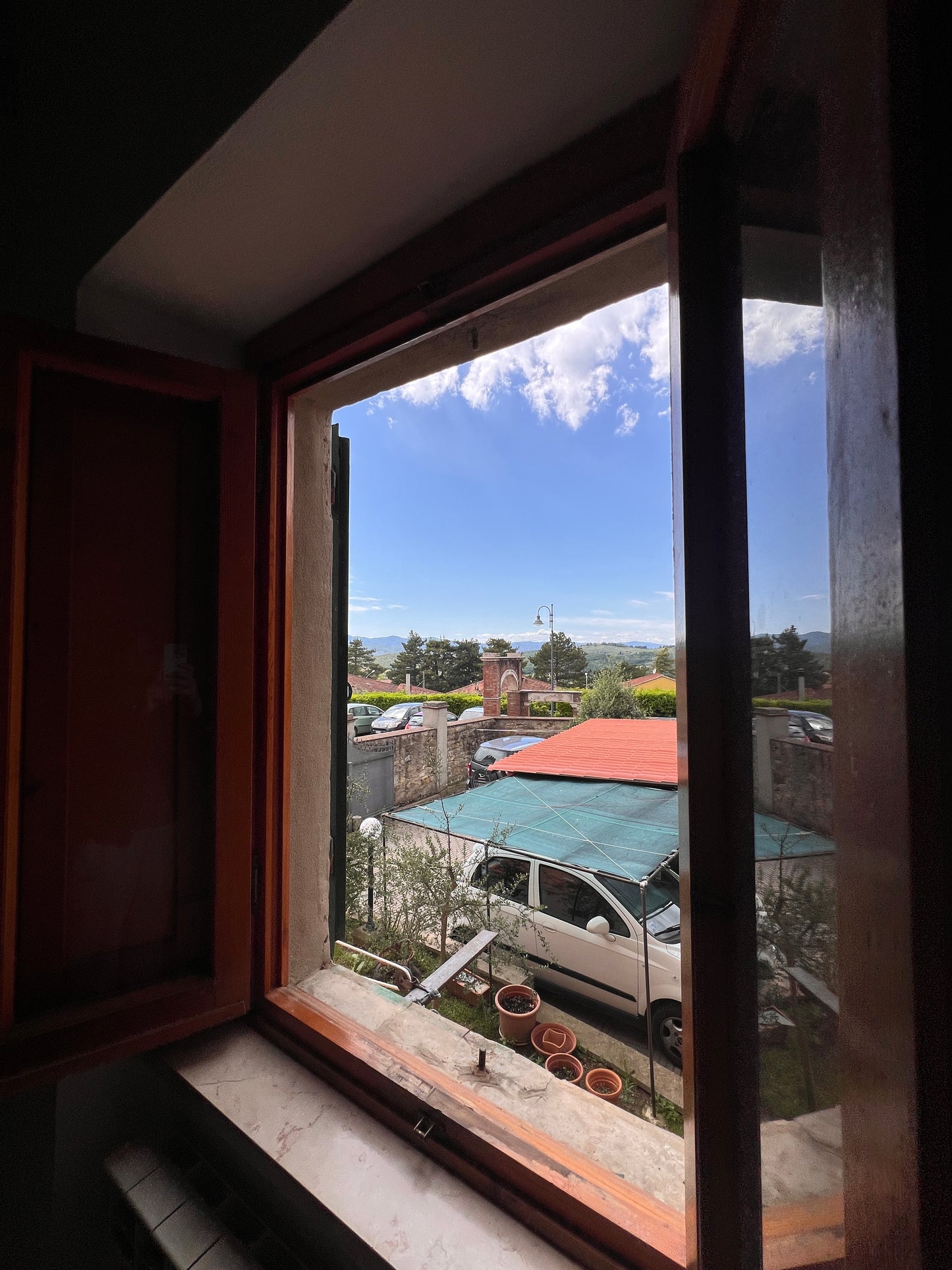 Two bedrooms, garden, balcony, big cellar and storage