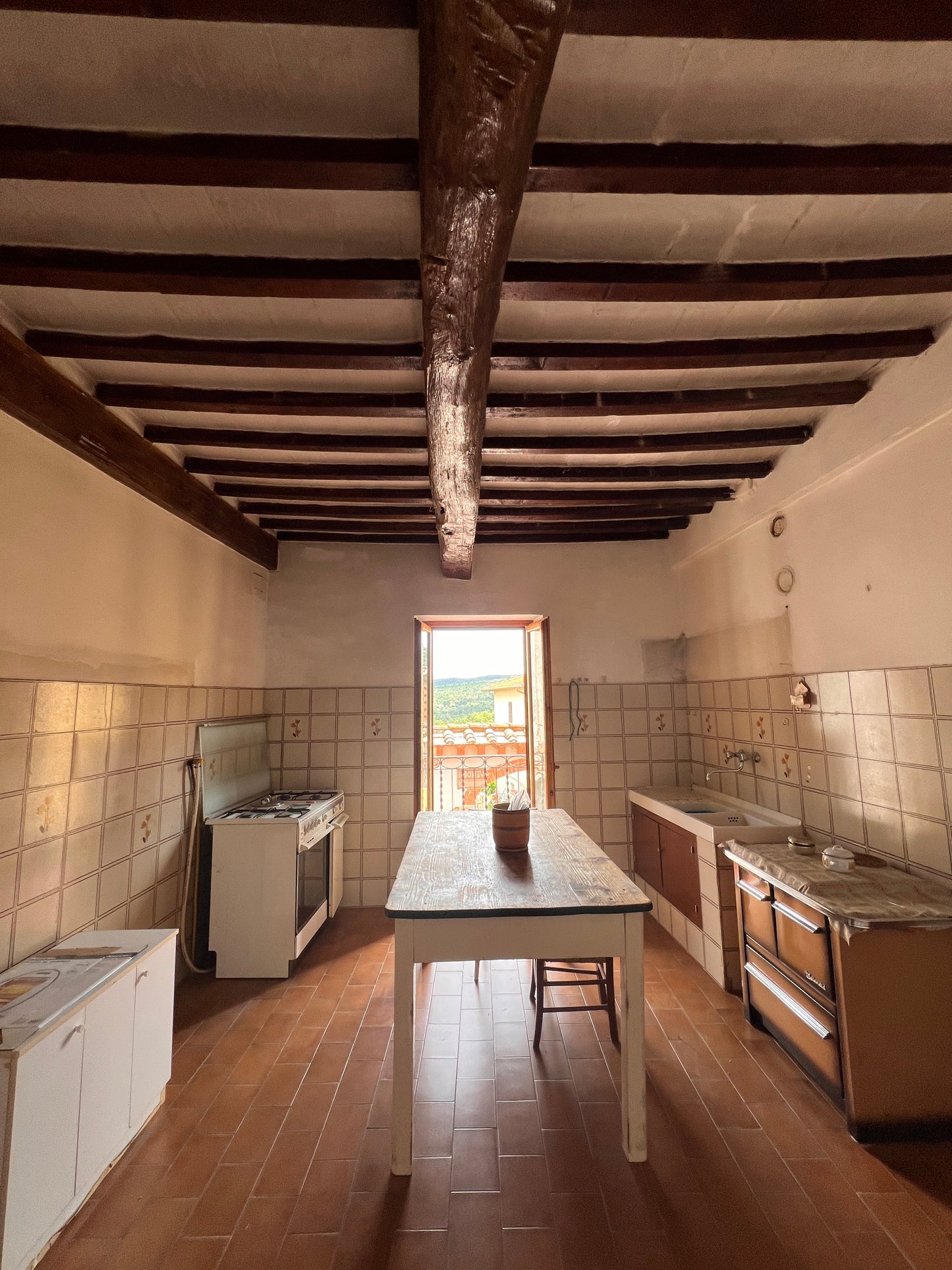 Two bedrooms, garden, balcony, big cellar and storage