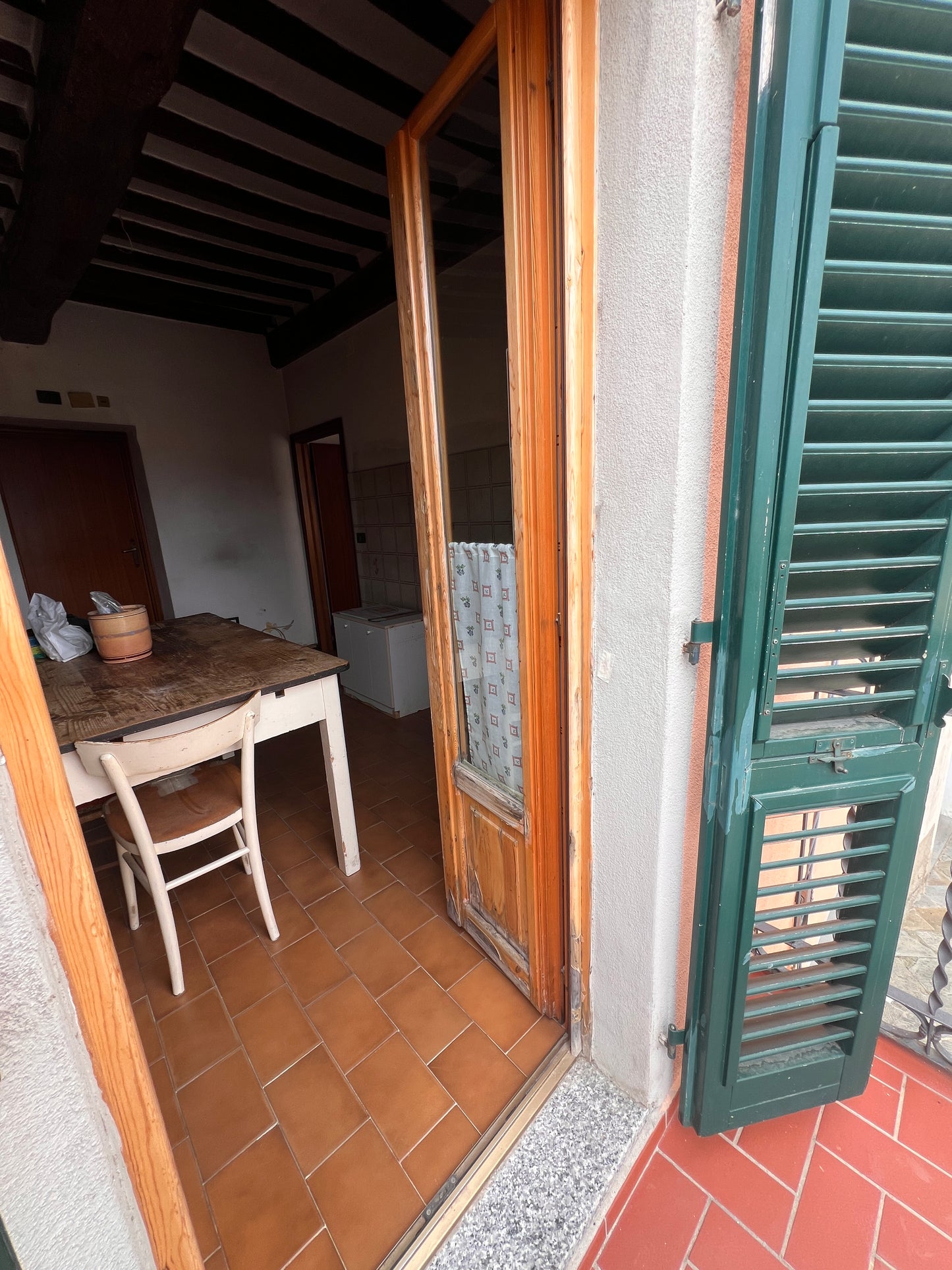 Two bedrooms, garden, balcony, big cellar and storage