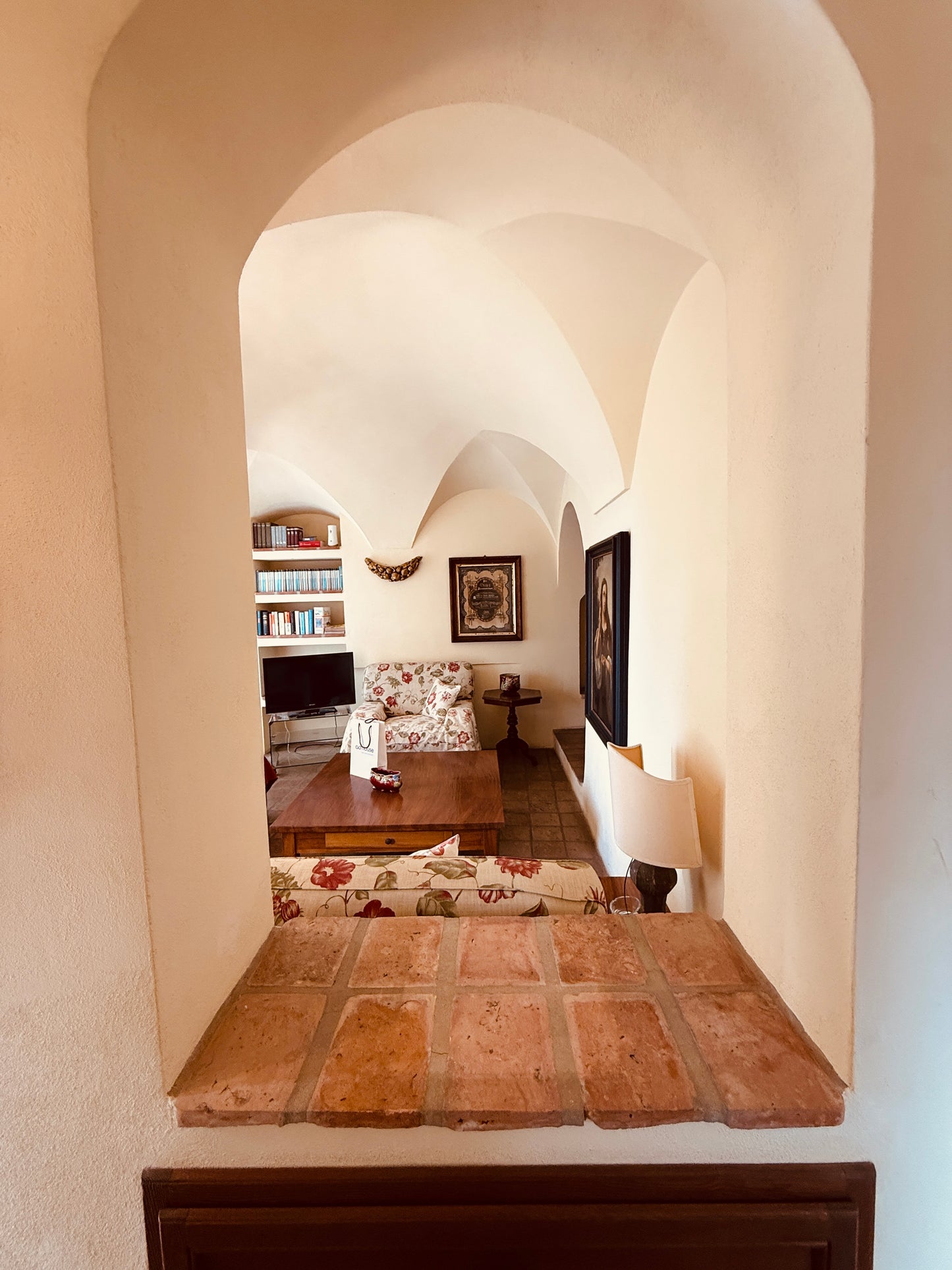 Renovated stone tower with a sea view