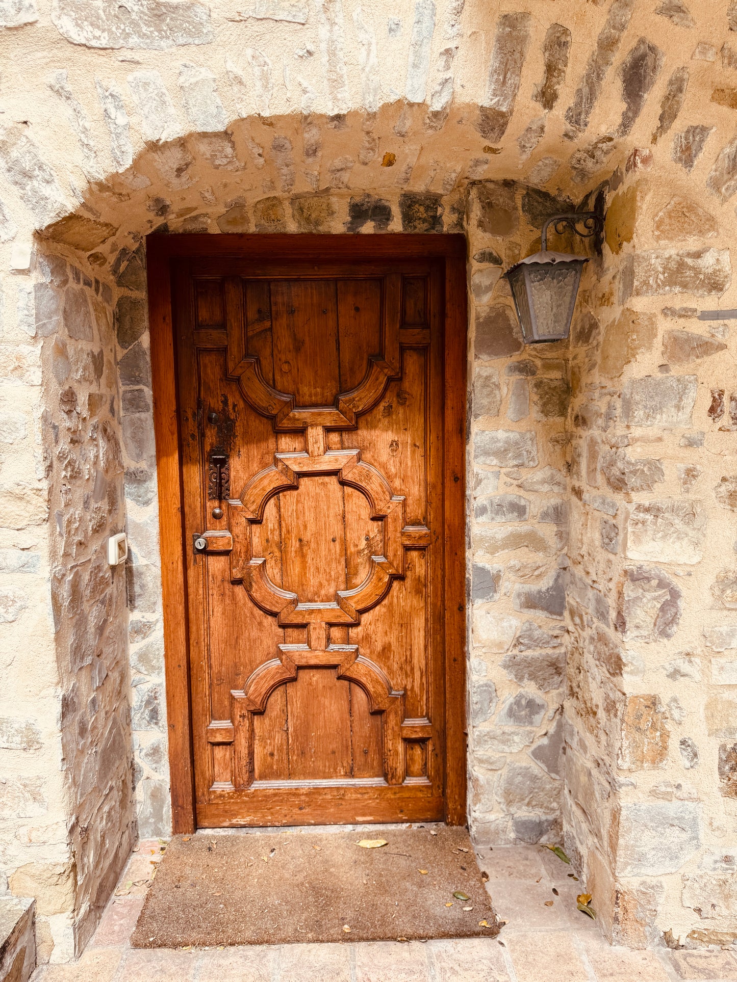 Renovated stone tower with a sea view