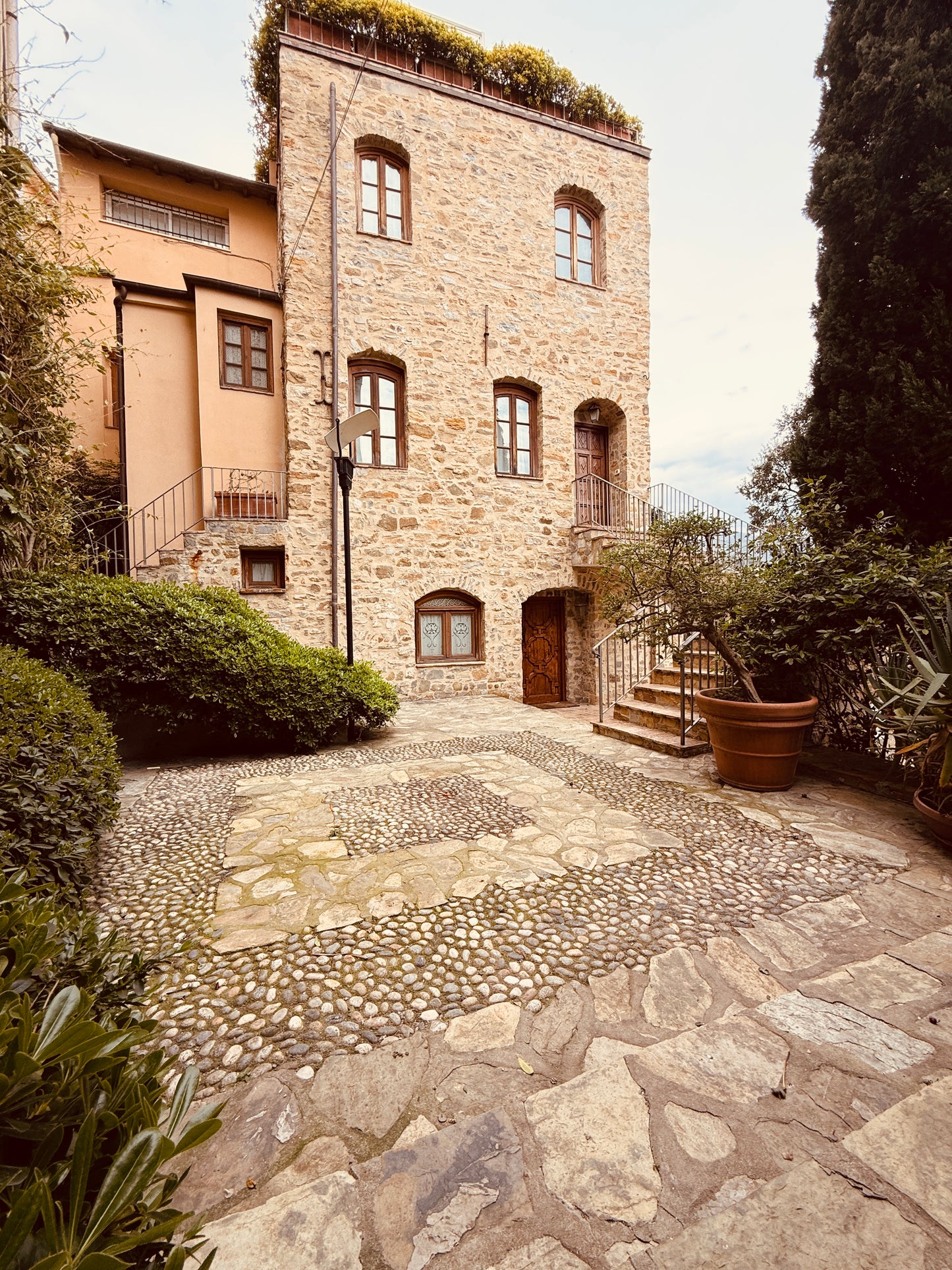Renovated stone tower with a sea view