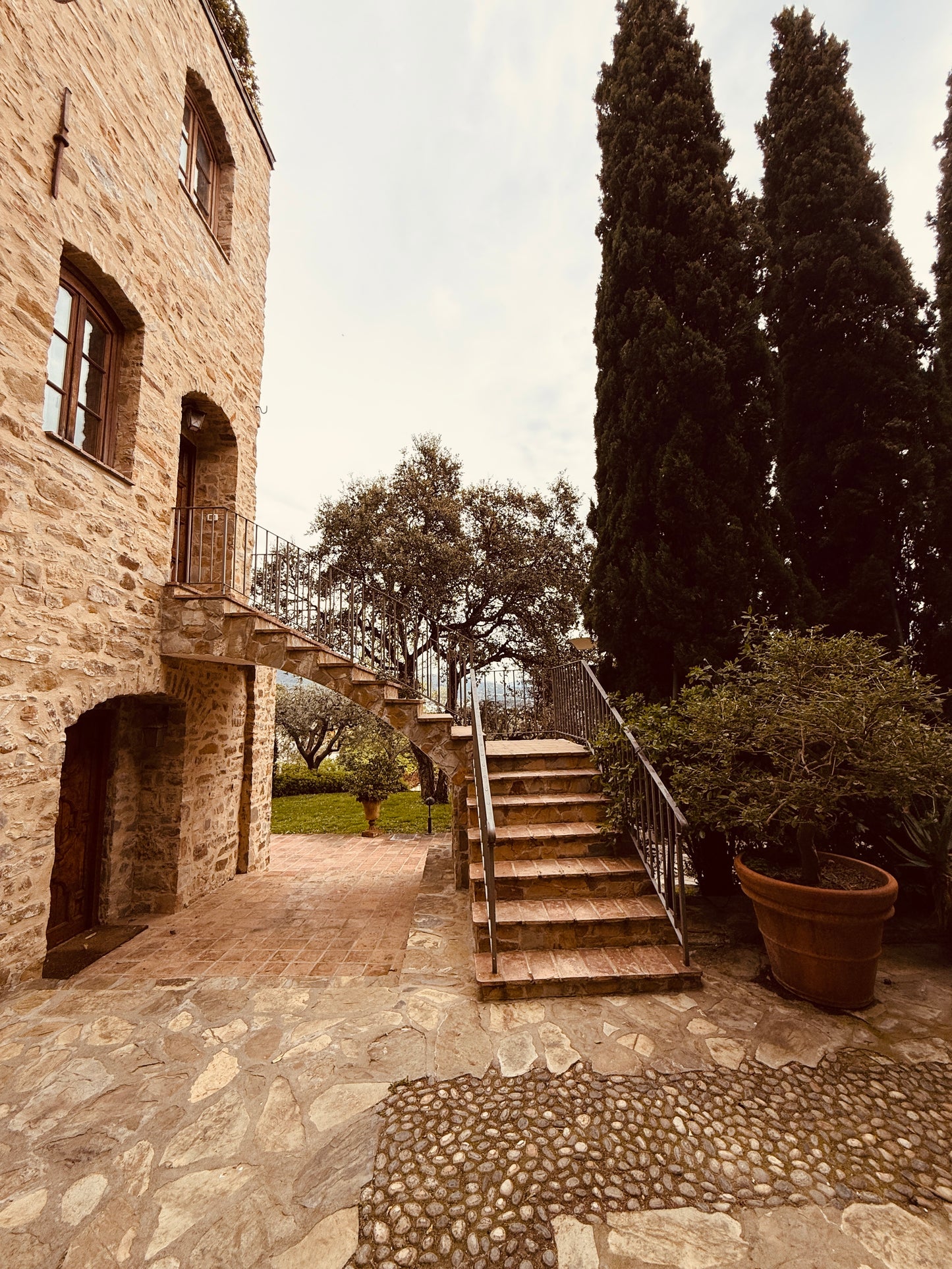 Renovated stone tower with a sea view