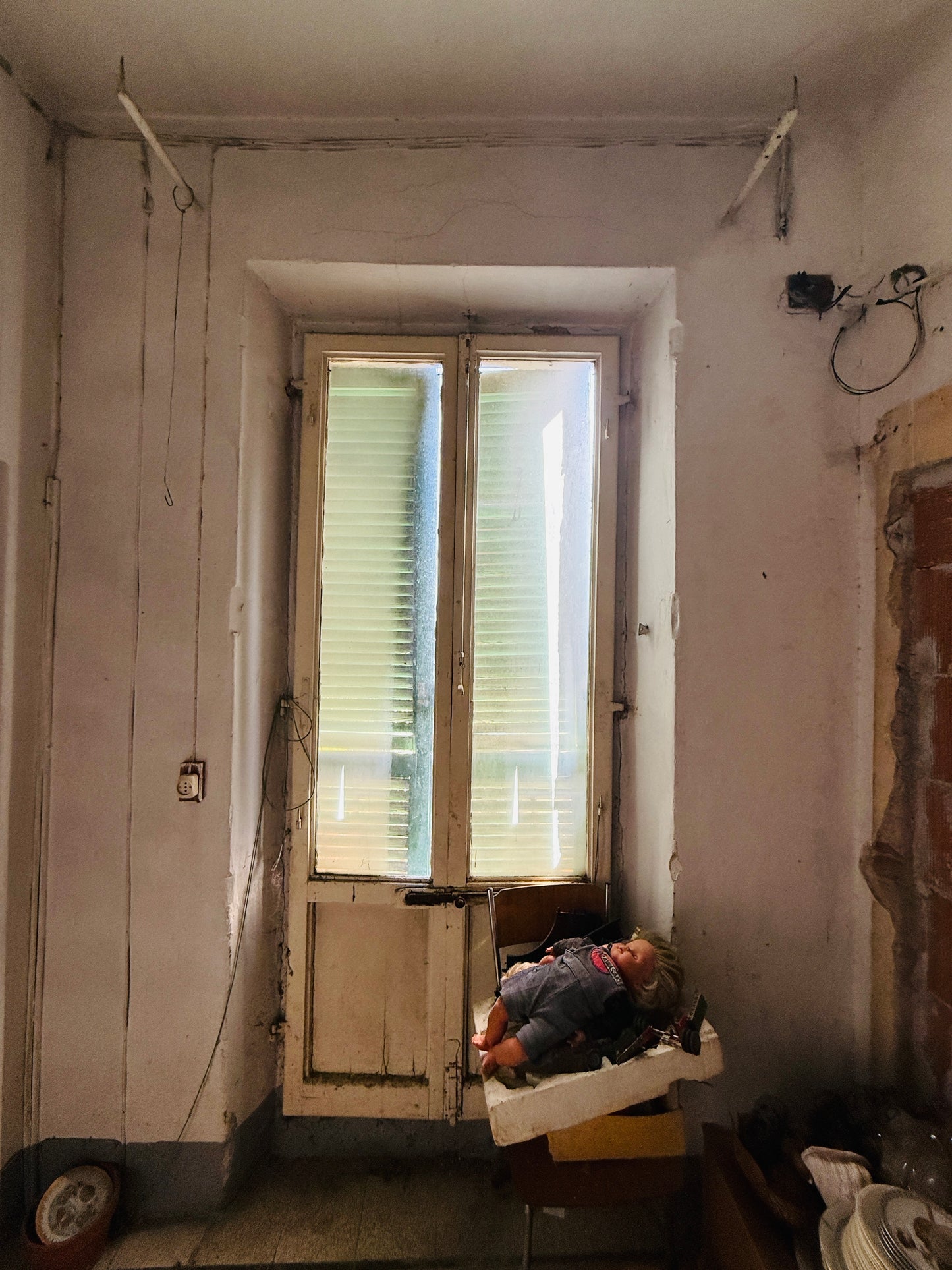 House in the village to renovate
