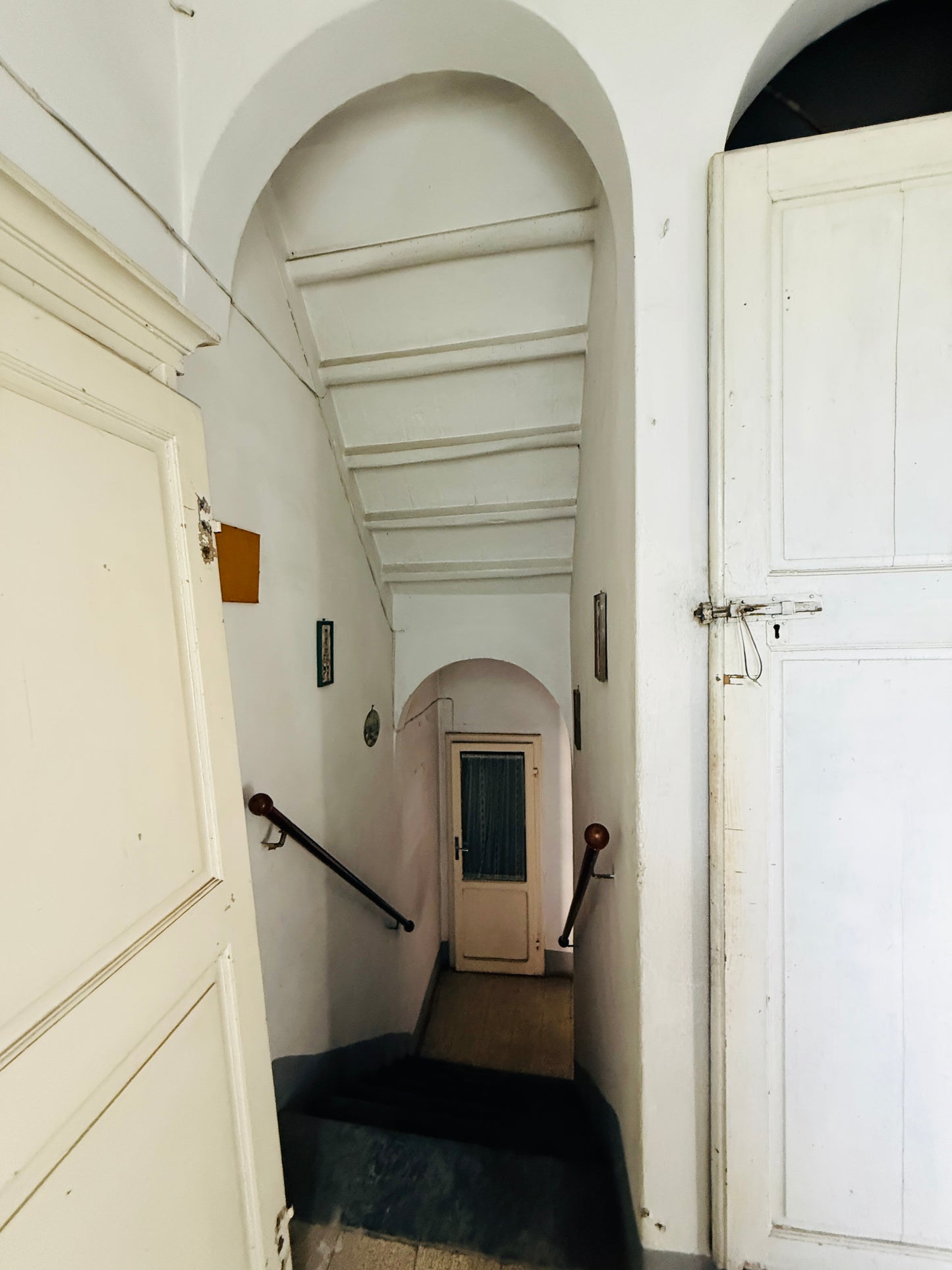 House in the village to renovate