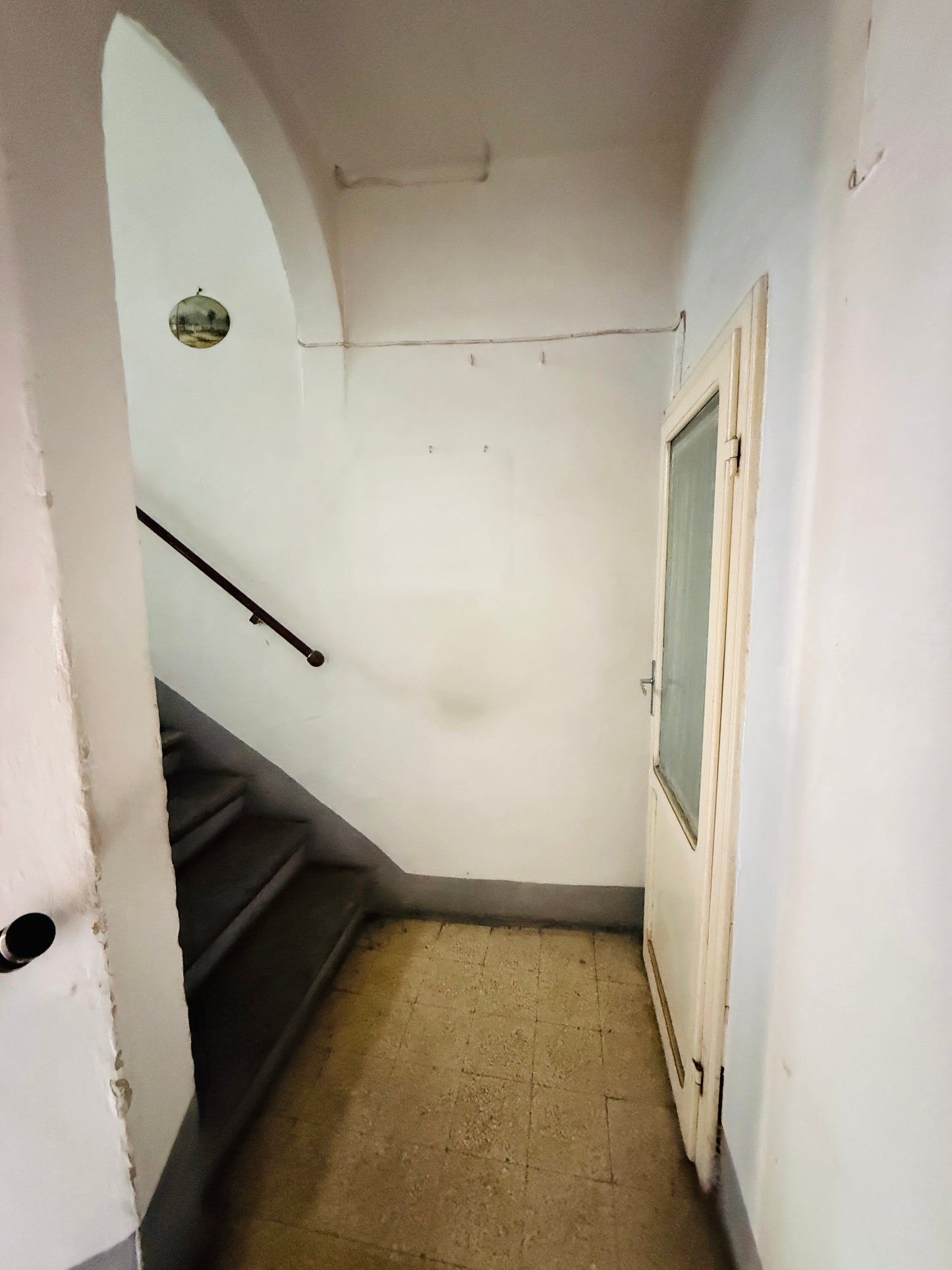 House in the village to renovate