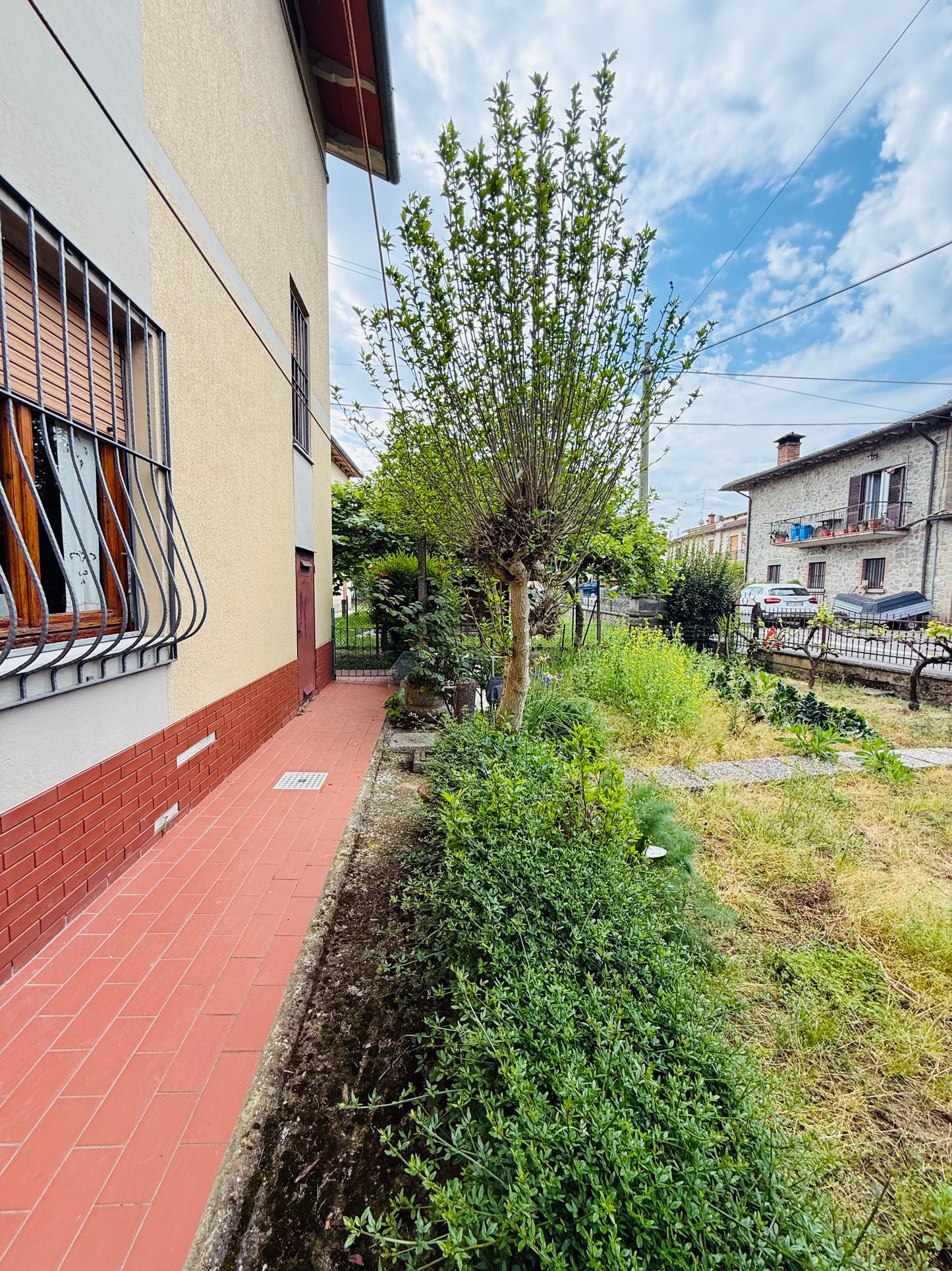 Independent house big space and garden