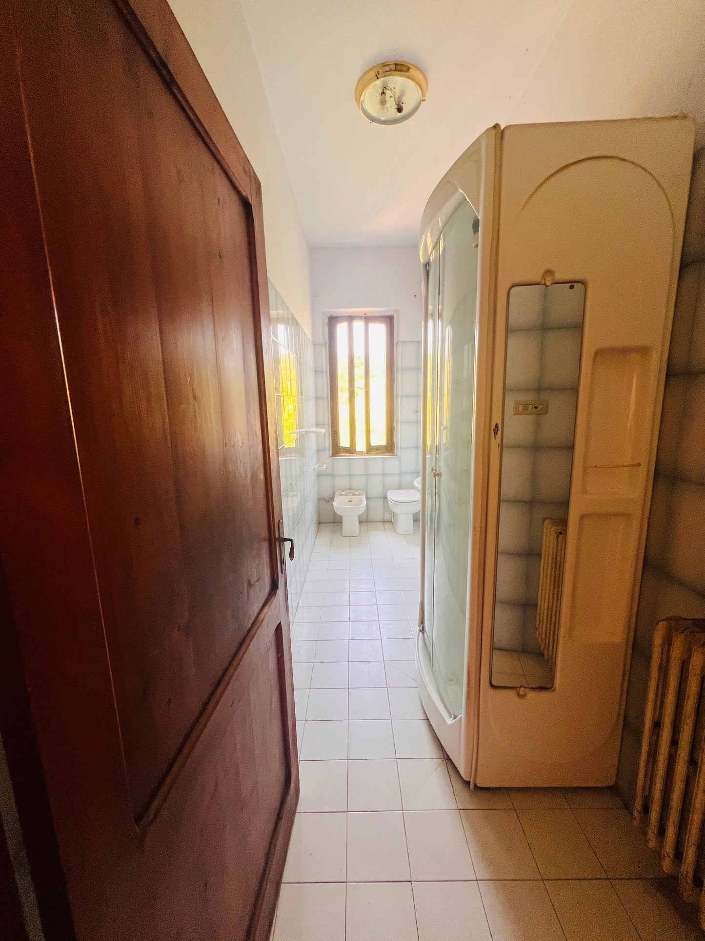 Detached house on three floors