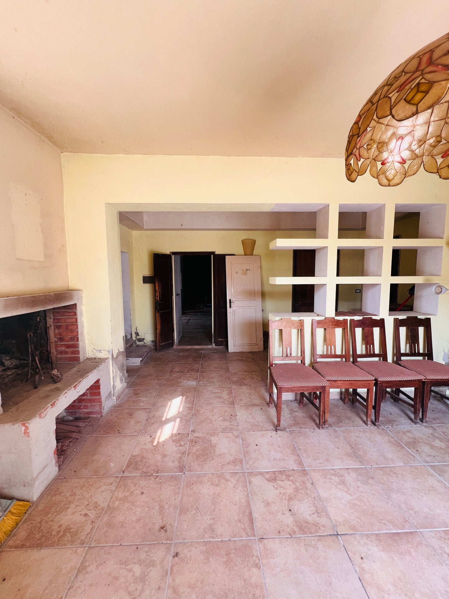 Detached house on three floors