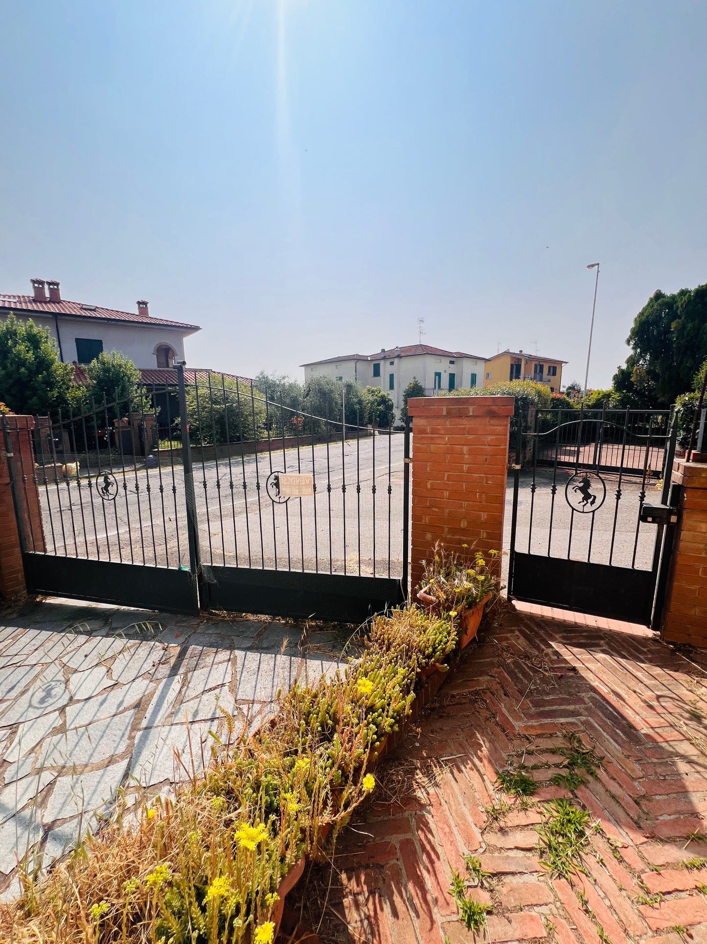 Detached house on three floors