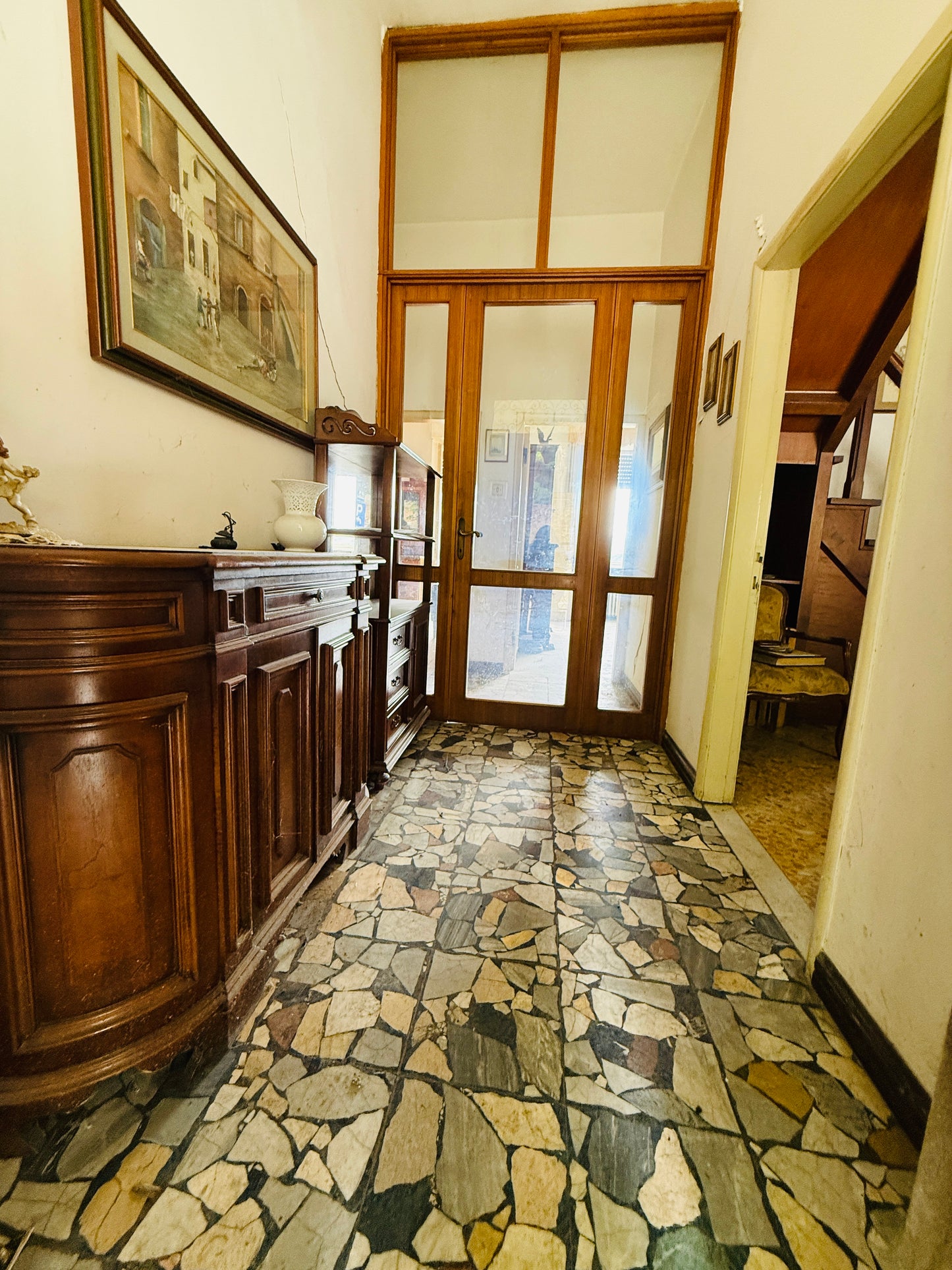 Detached House with Investment Potential in Laterina for Two Apartments