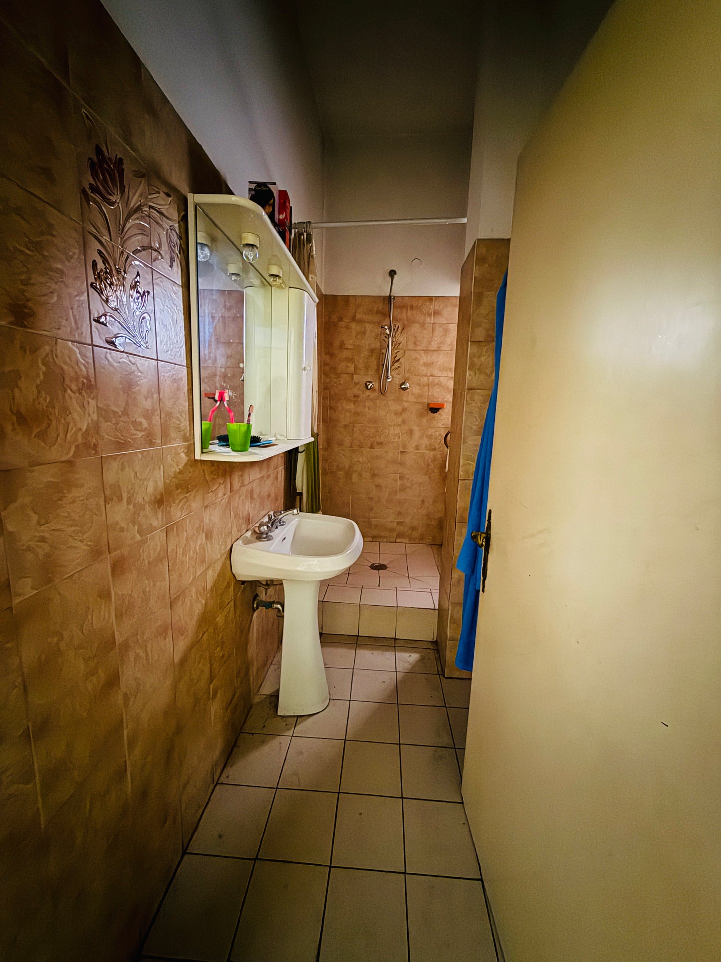Detached House with Investment Potential in Laterina for Two Apartments