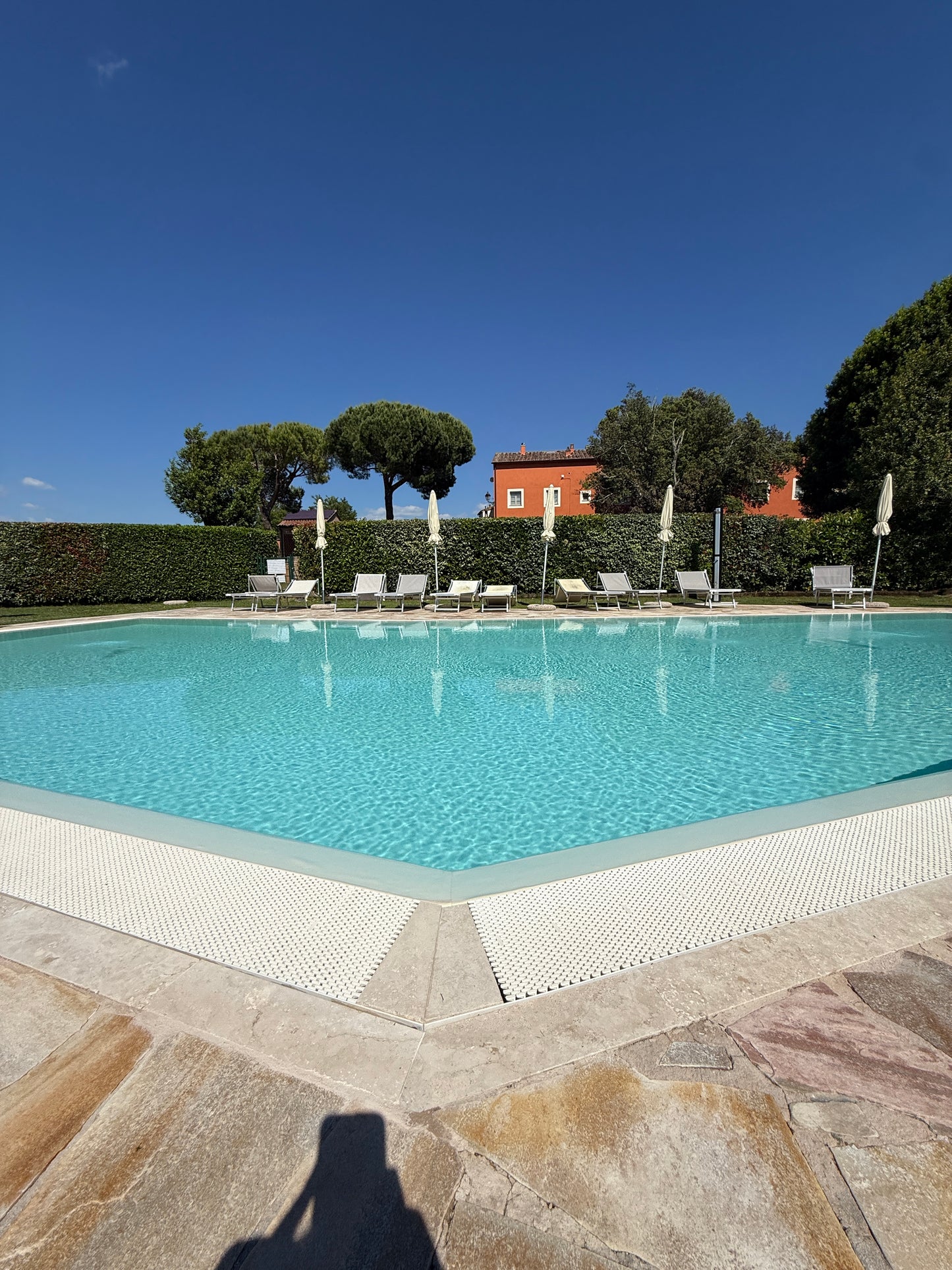 Renovated Penthouse with Panoramic View and Pool