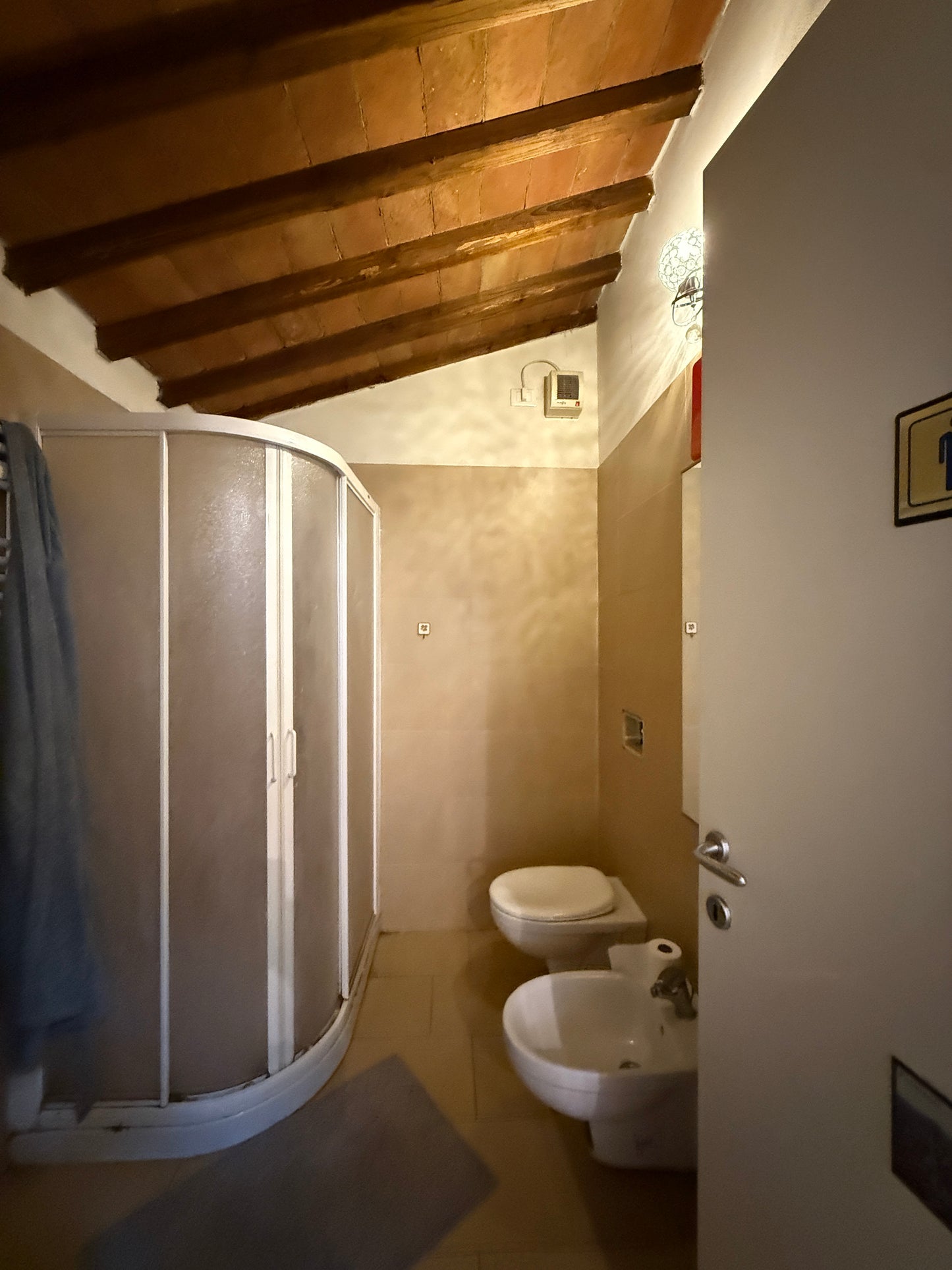 Renovated Penthouse with Panoramic View and Pool