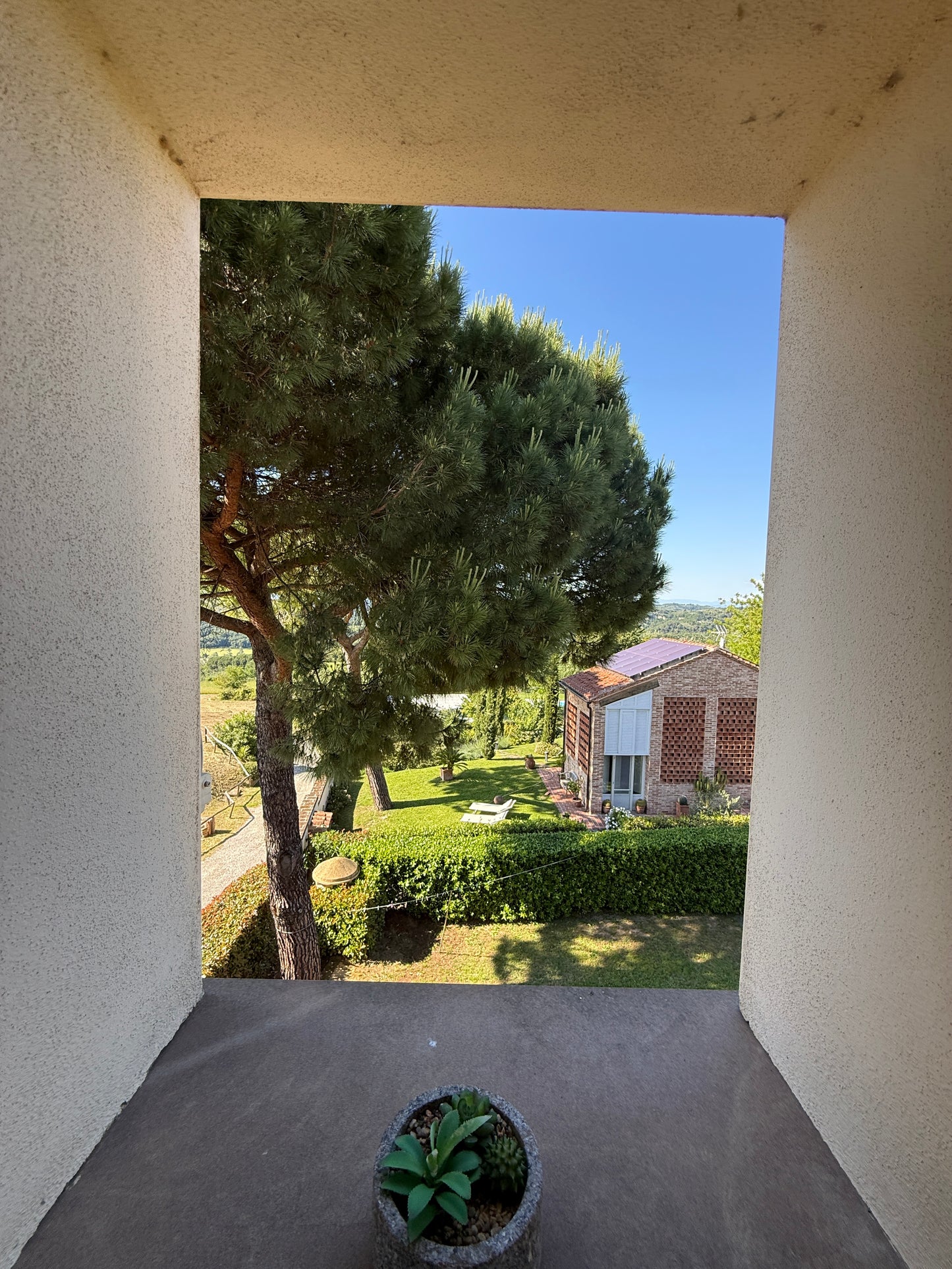 Renovated Penthouse with Panoramic View and Pool