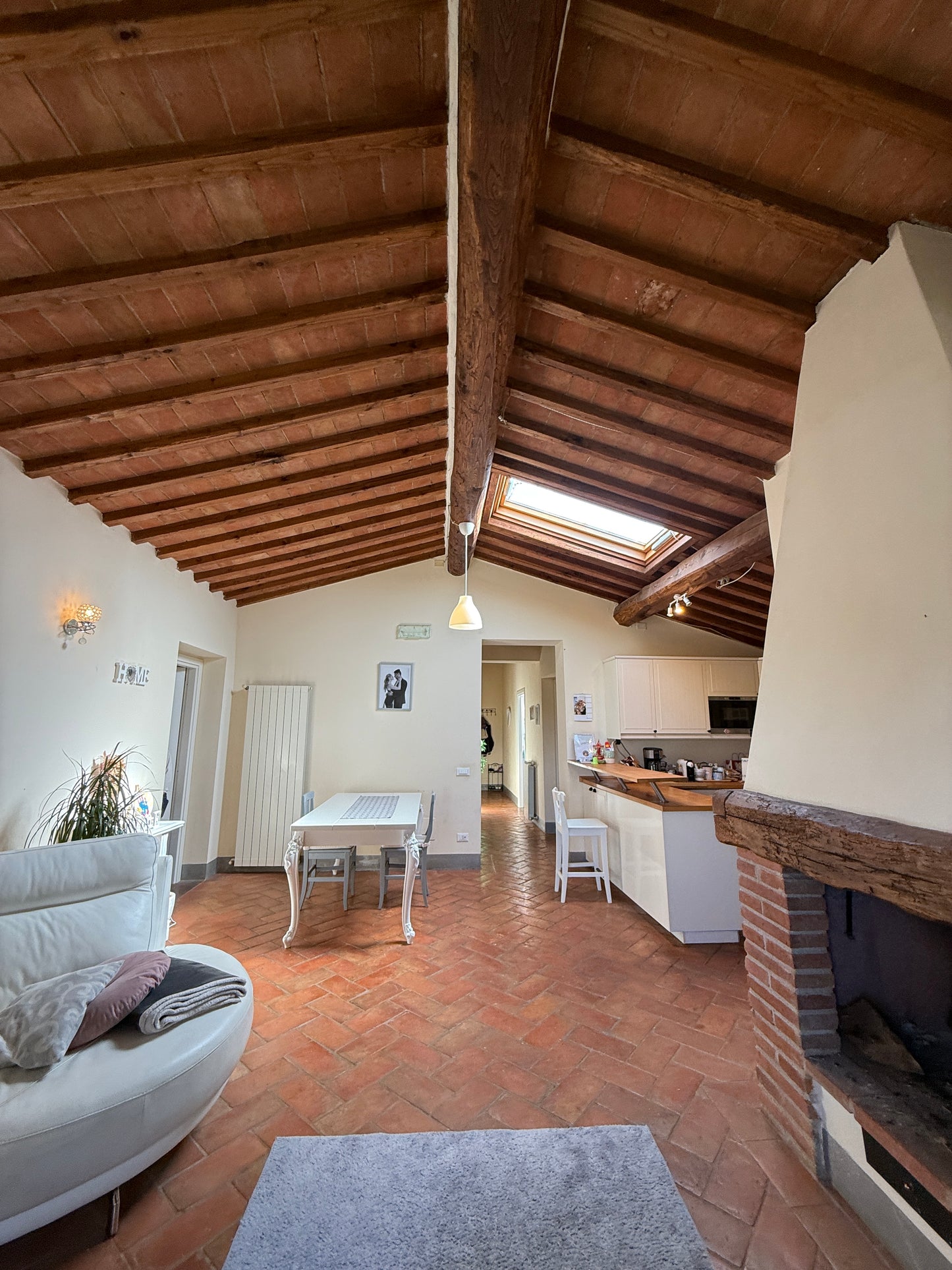 Renovated Penthouse with Panoramic View and Pool
