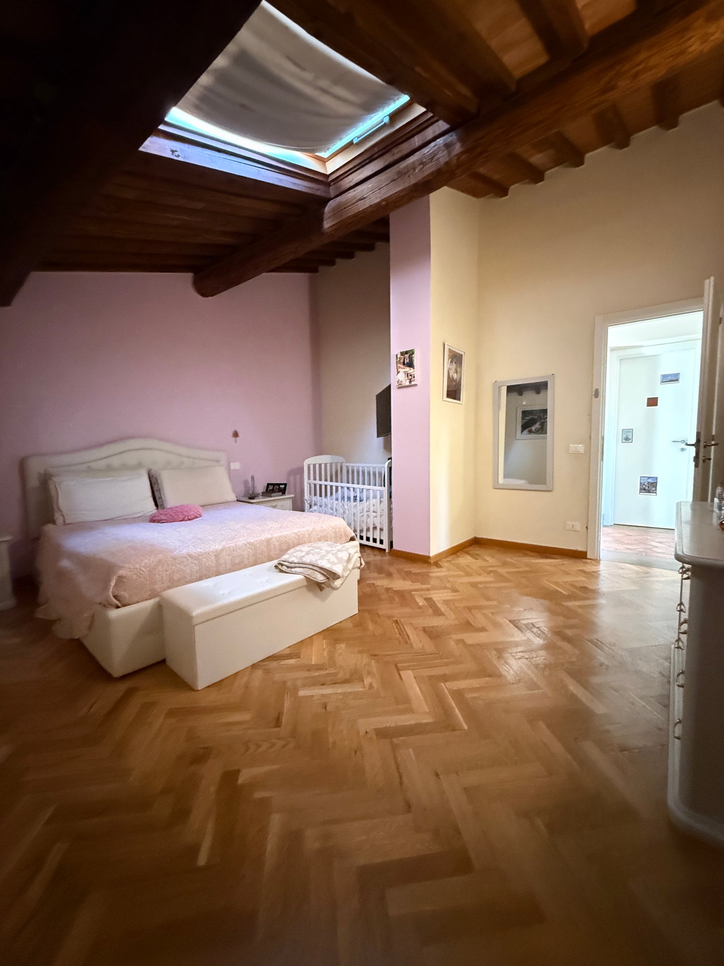 Renovated Penthouse with Panoramic View and Pool