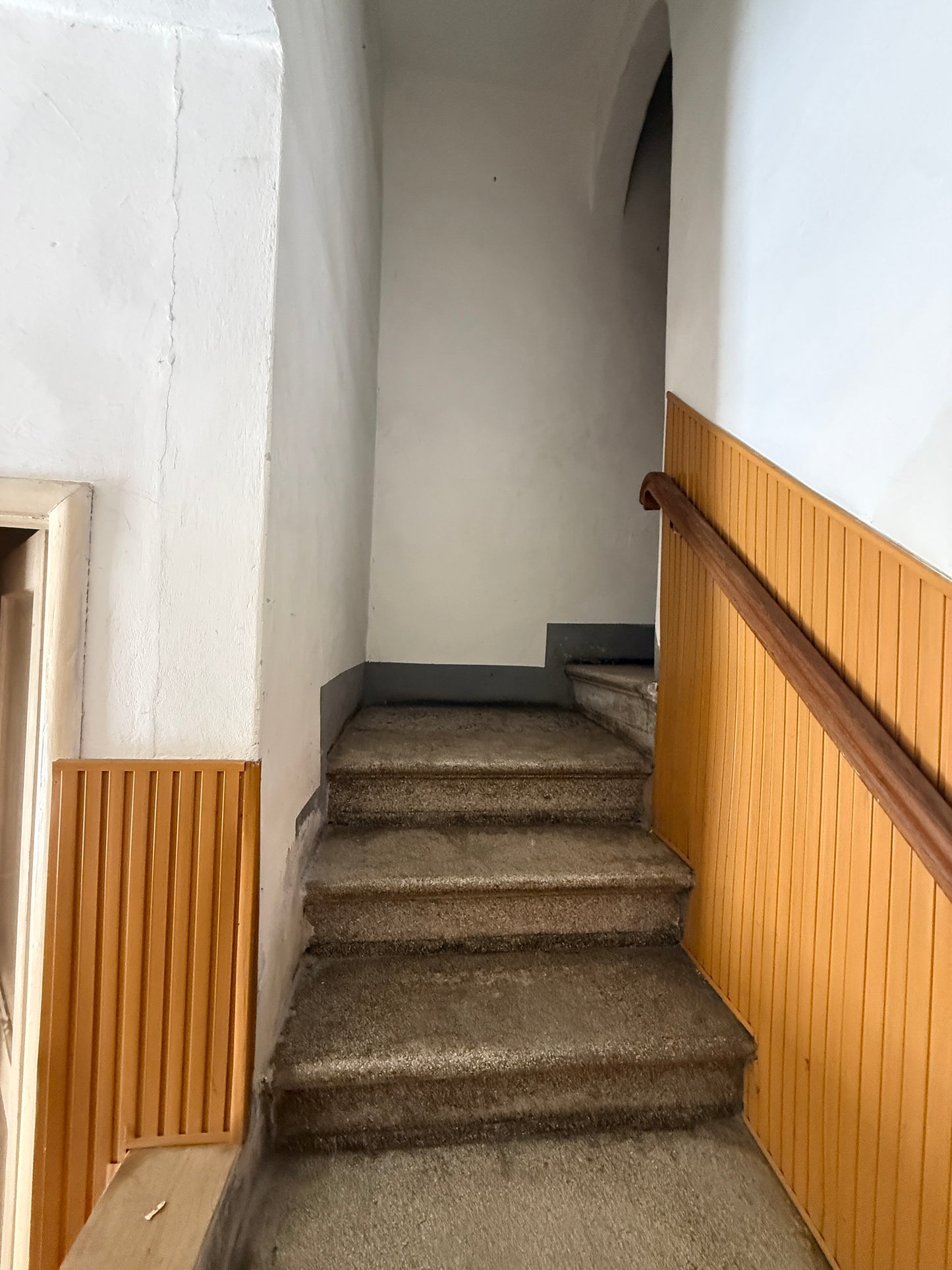 Apartment to renovate in the historic heart of Laterina