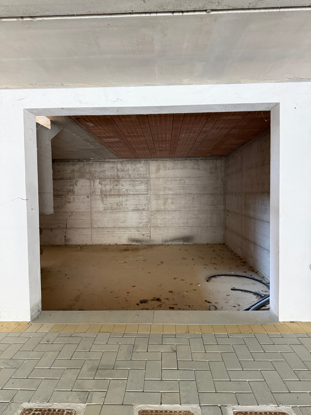 Detached house, new construction - unfinished, free on three sides