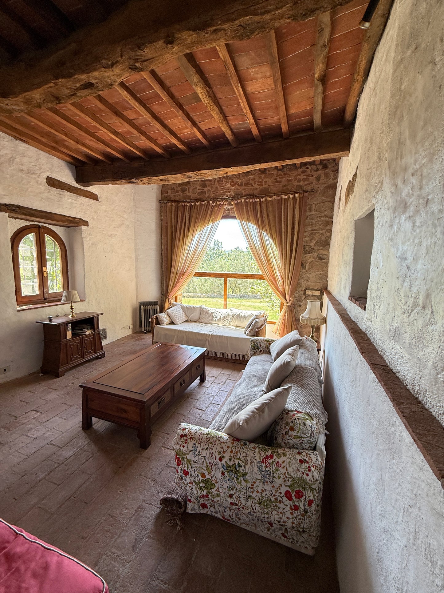 Charming Renovated Stone Barn with Pool