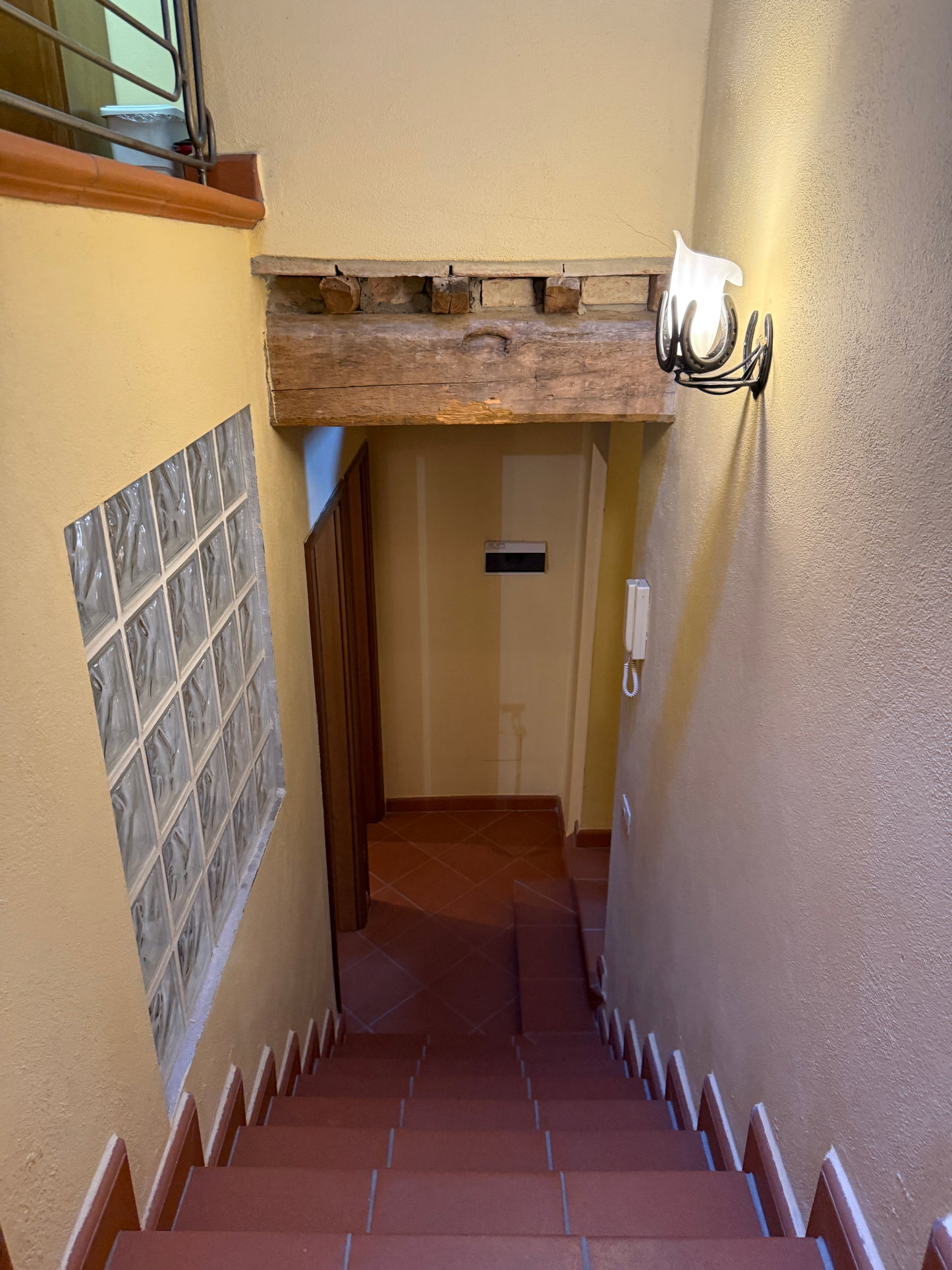Charming Two-Room Apartment in the Historic Heart of the City on Via Soccini