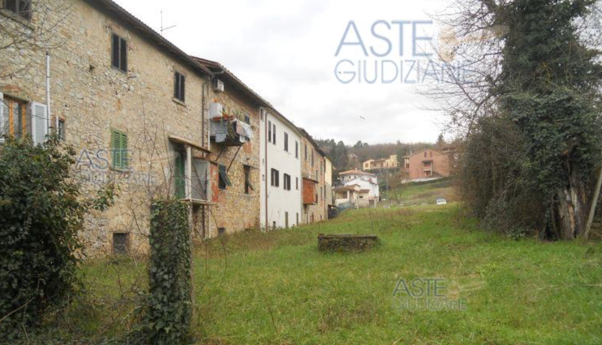 Apartament + Land
