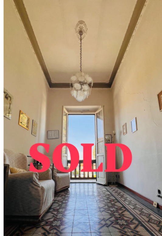 SOLD Elegant apartment with view