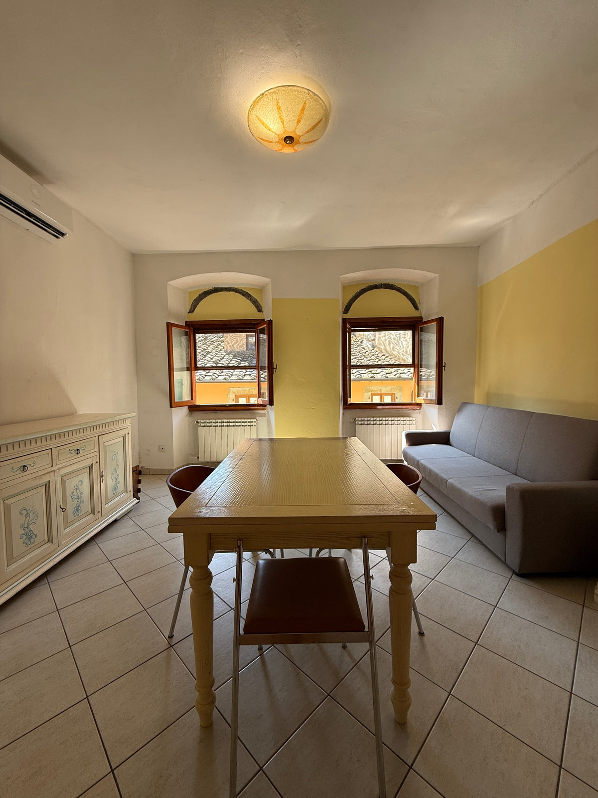 Move-in ready apartment in the historic center of Laterina