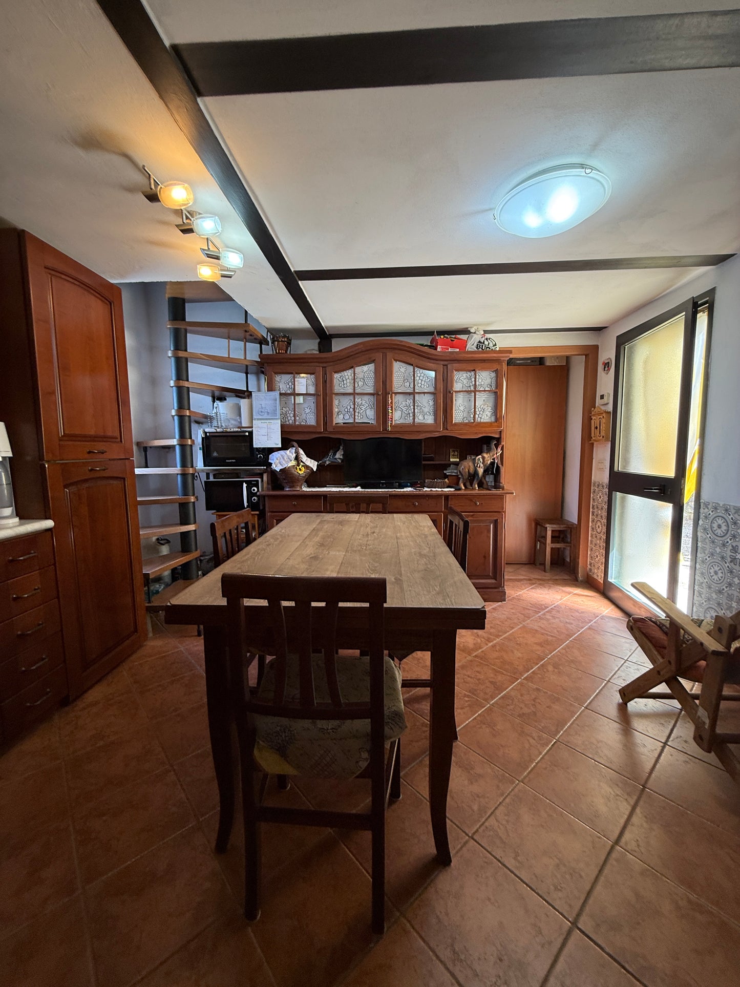 Summer cottage with olive trees in Pergine Valdarno
