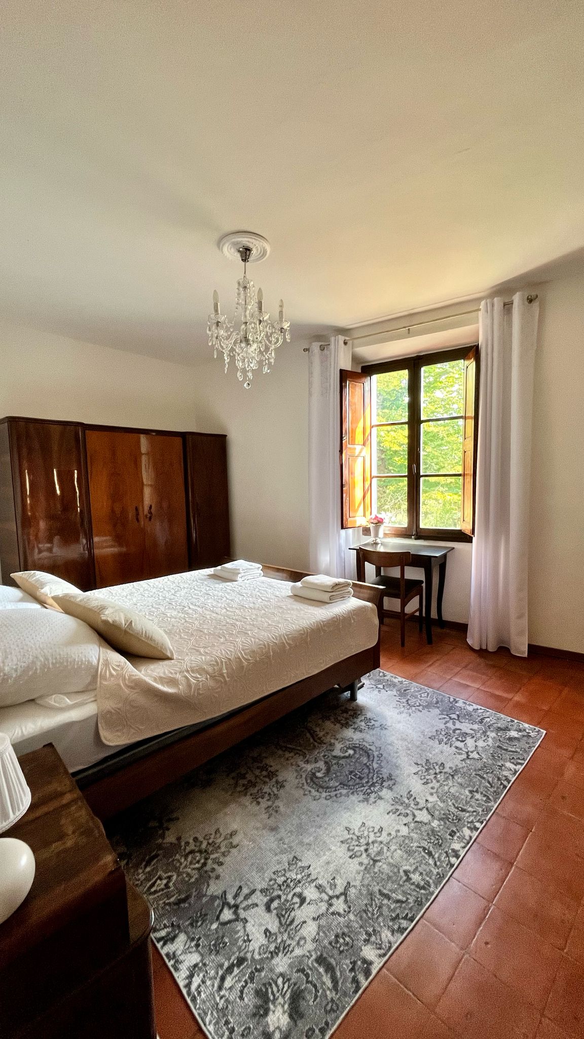 3 bedrooms and pool