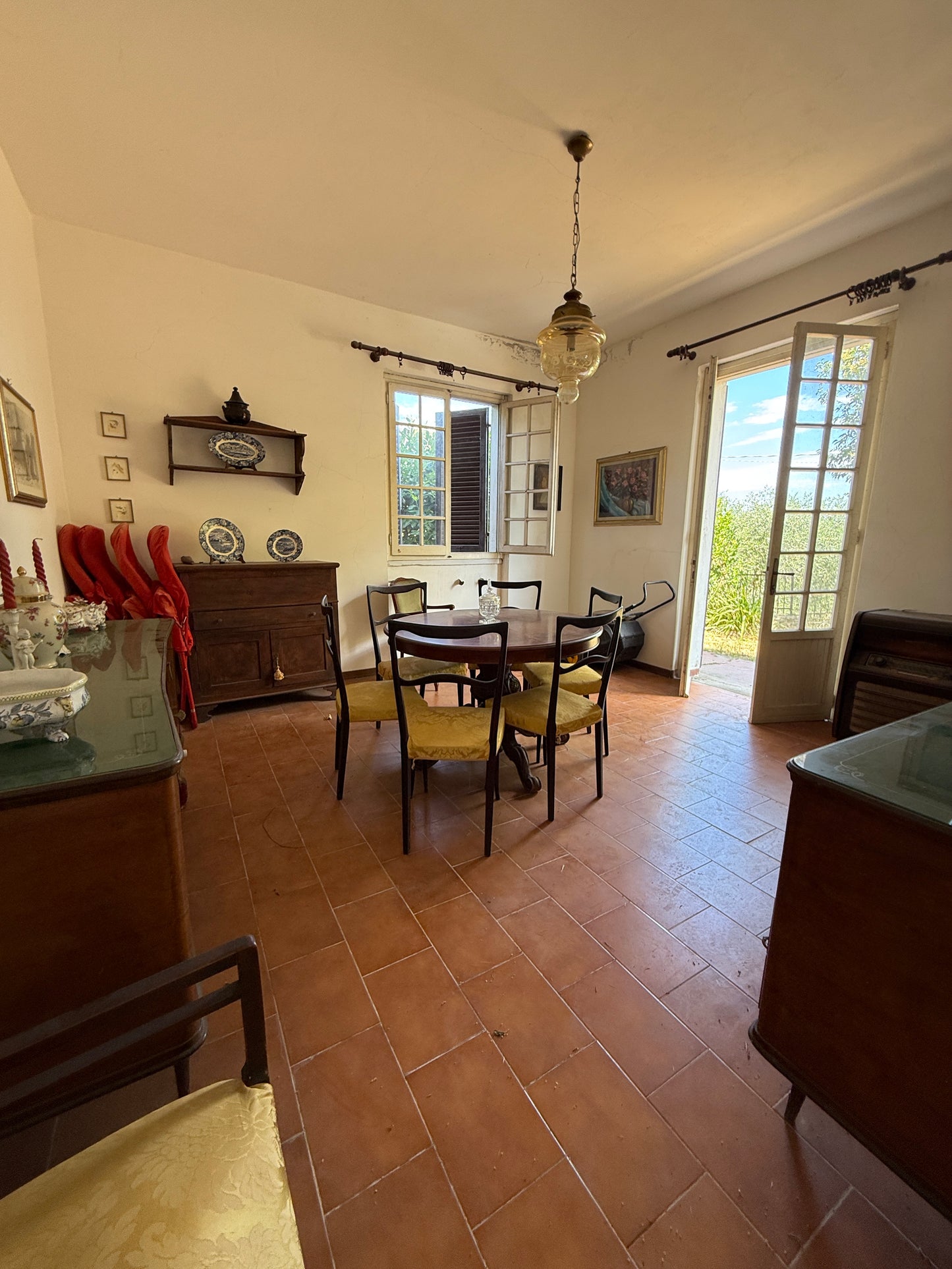 Villa near Arezzo centre with wineyard
