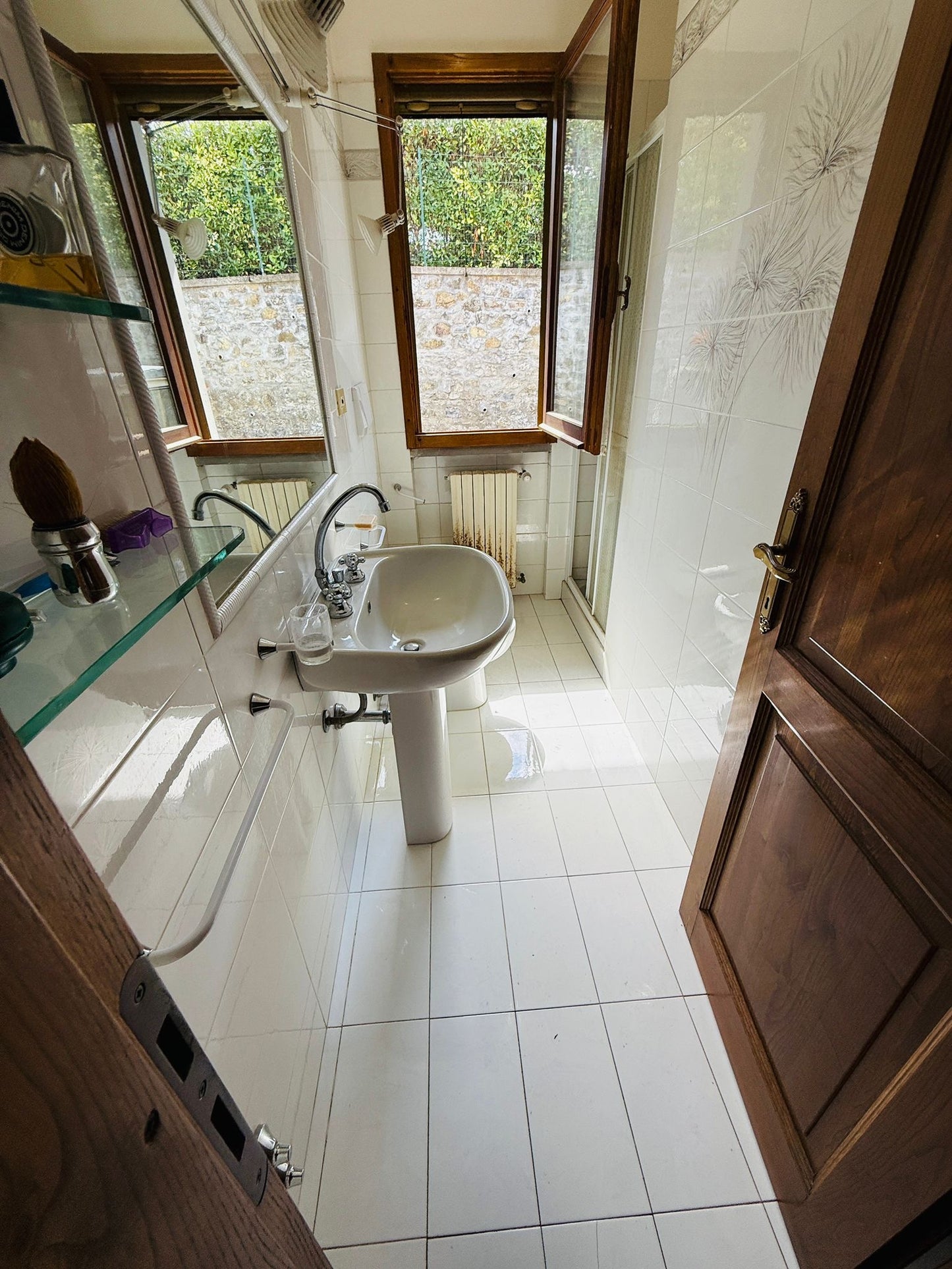 Detached house with three bedrooms and two bathrooms