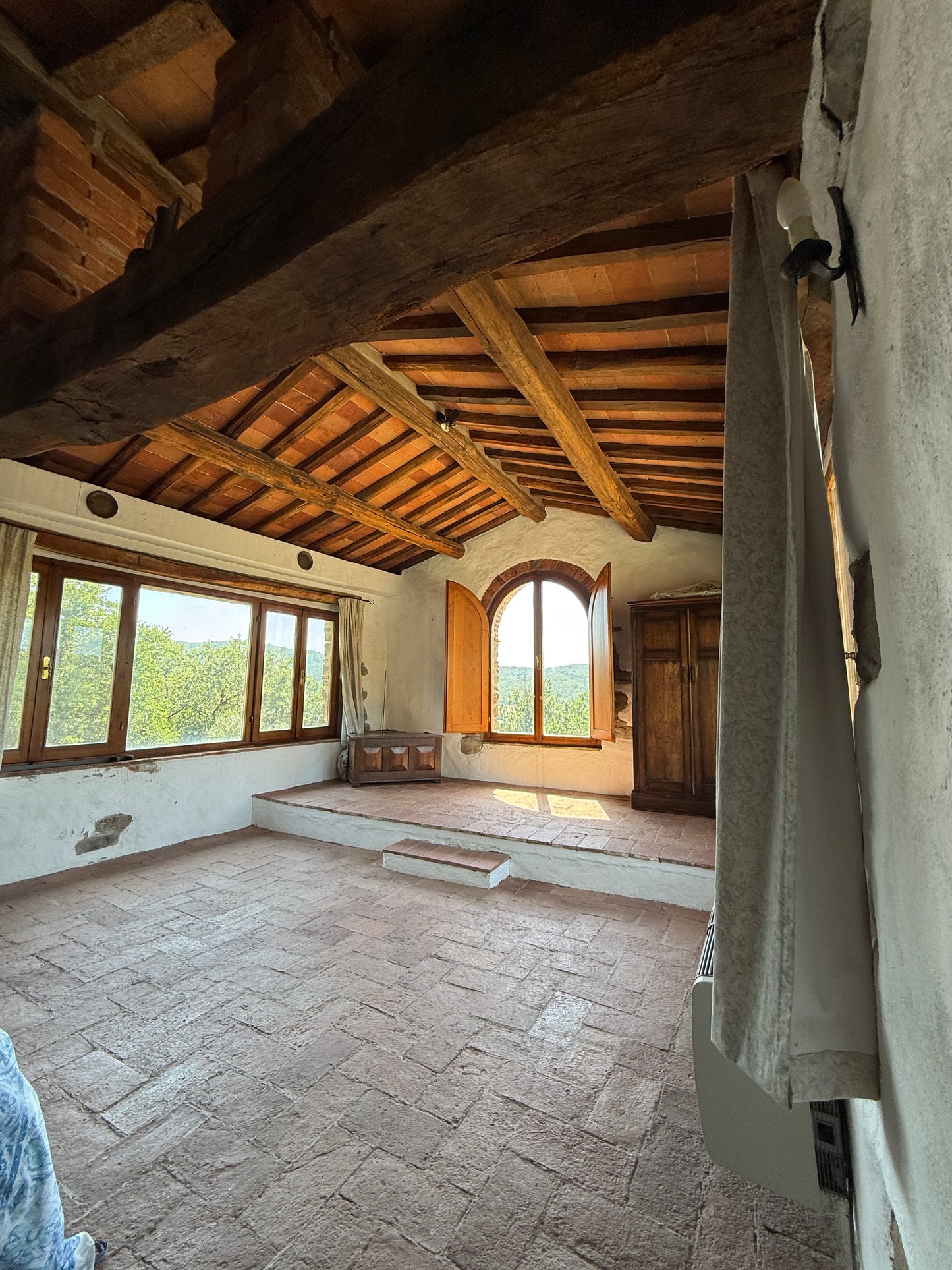 Charming Renovated Stone Barn with Pool