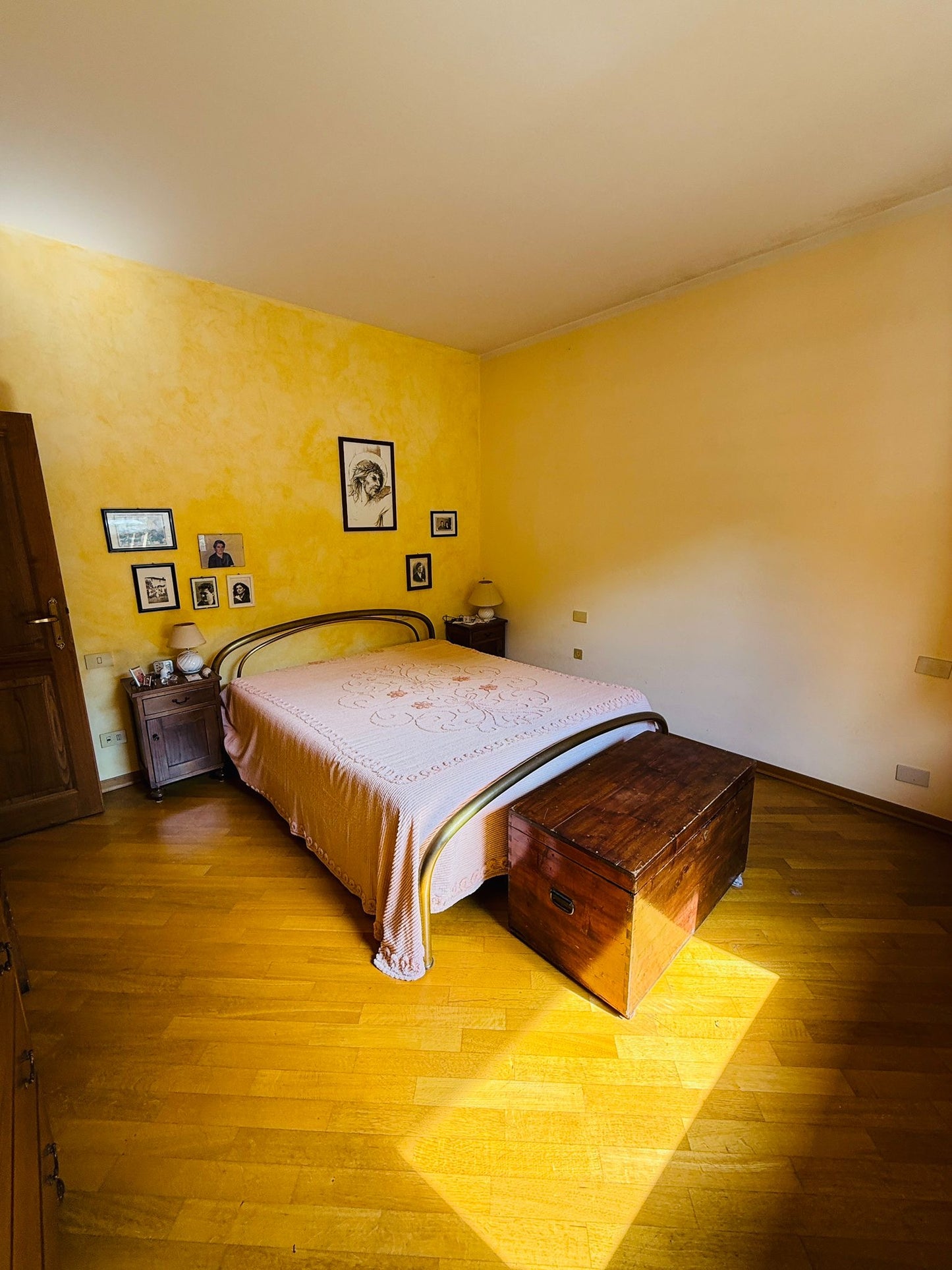 Detached house with three bedrooms and two bathrooms